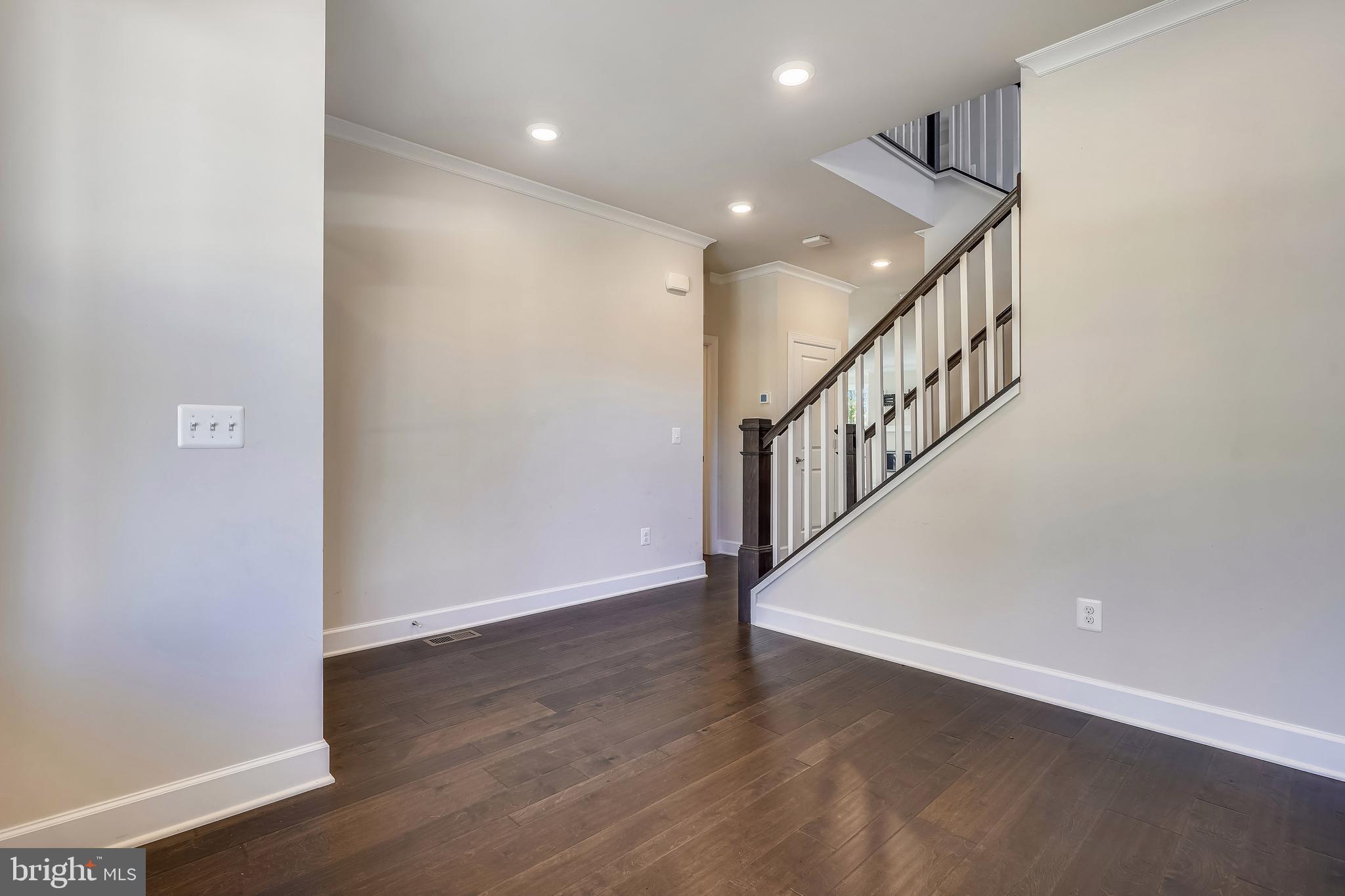 GILES OVERLOOK - Residential