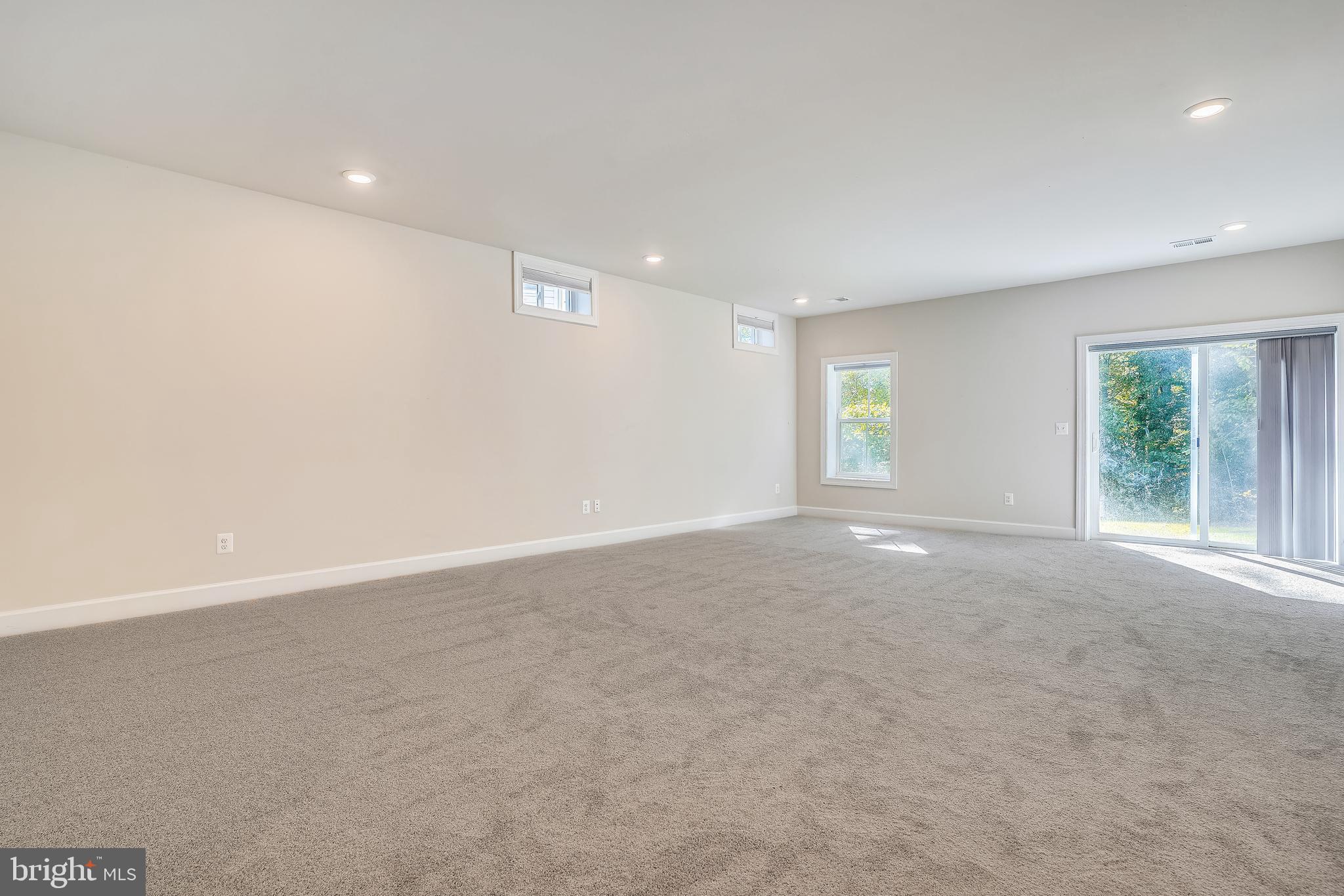 GILES OVERLOOK - Residential