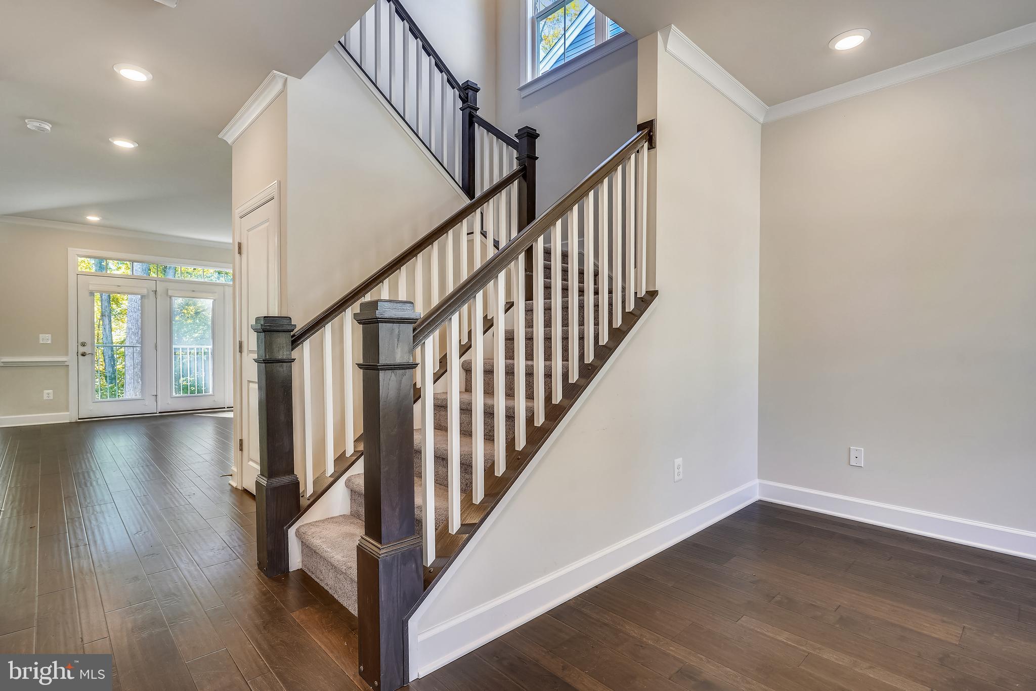 GILES OVERLOOK - Residential