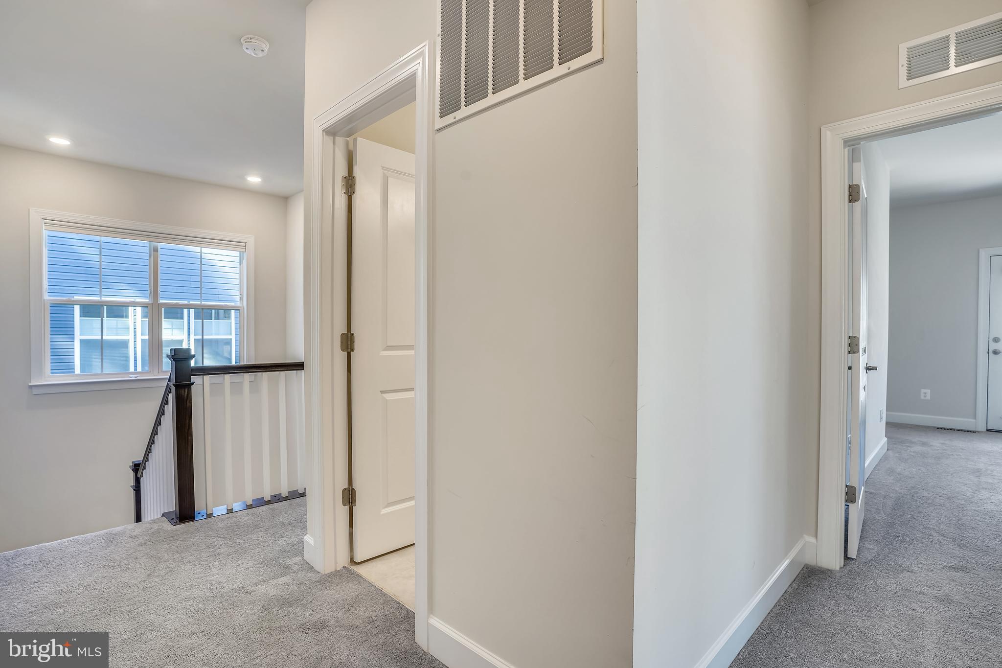 GILES OVERLOOK - Residential