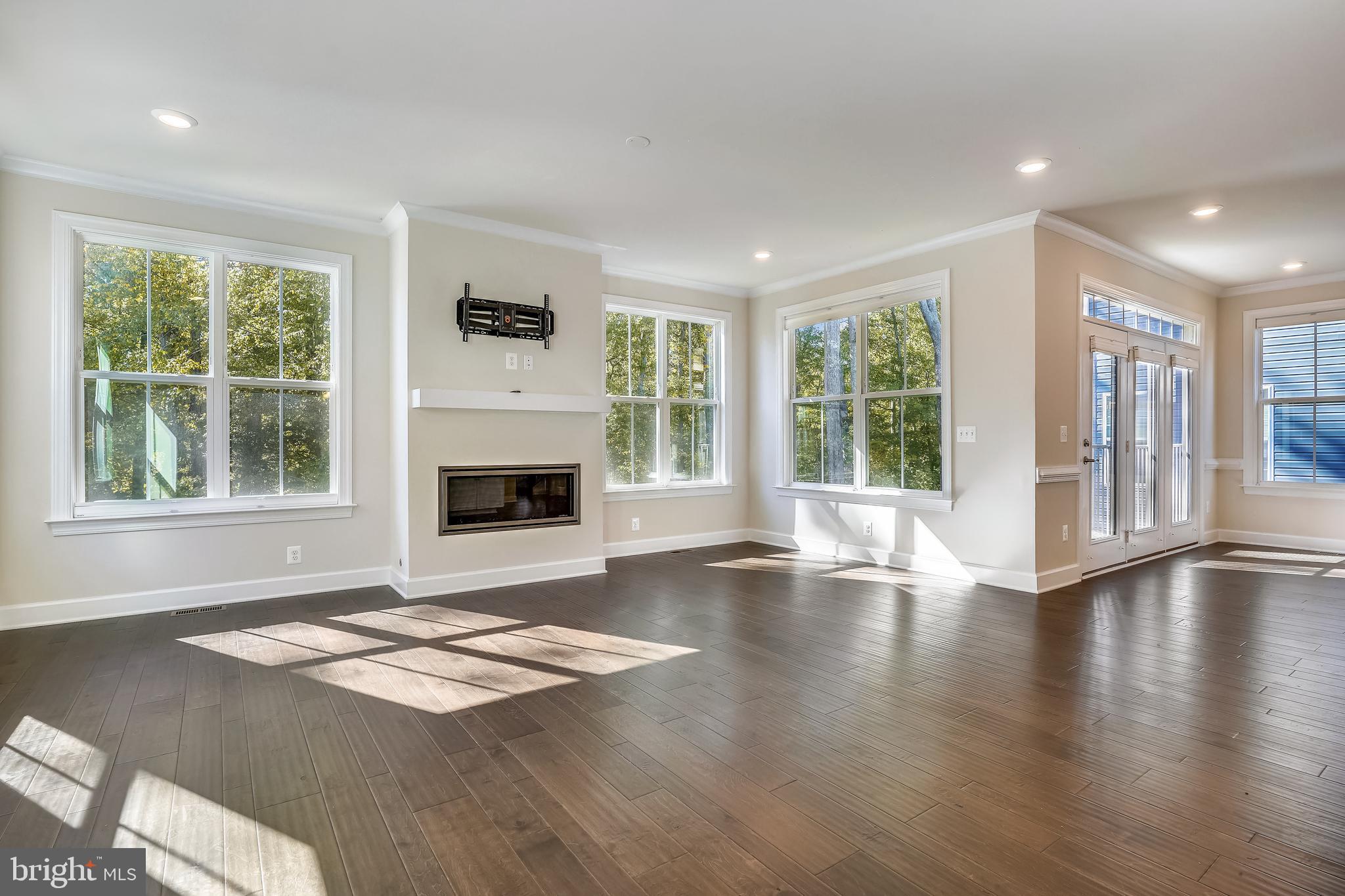 GILES OVERLOOK - Residential