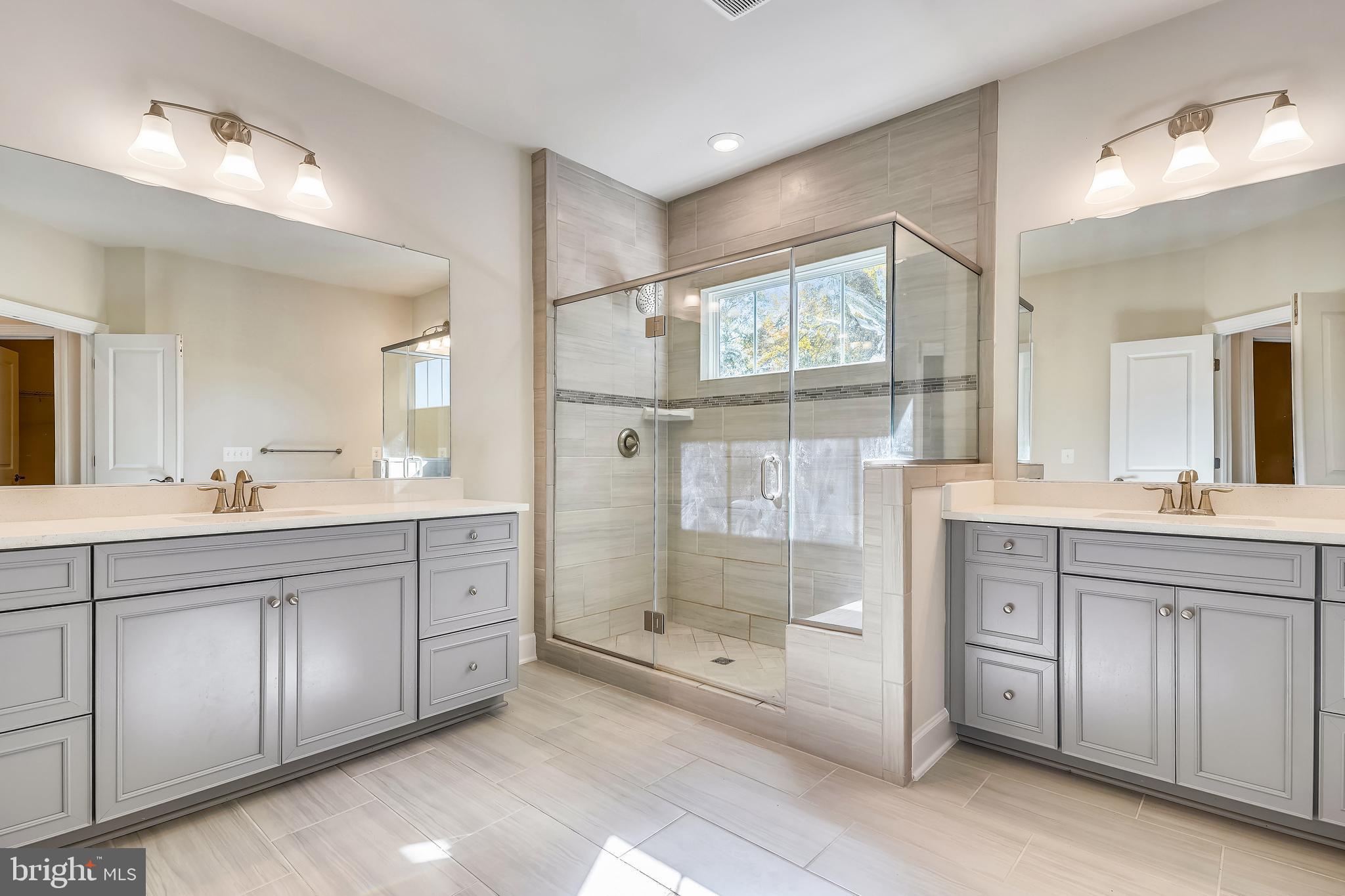 GILES OVERLOOK - Residential