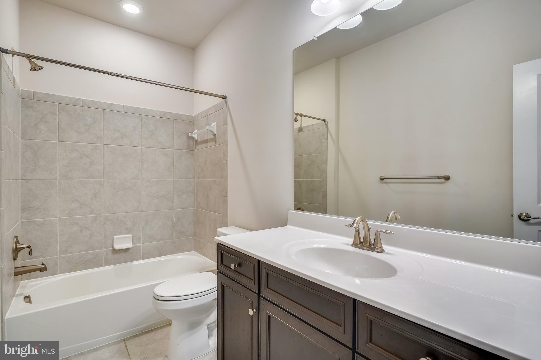 GILES OVERLOOK - Residential