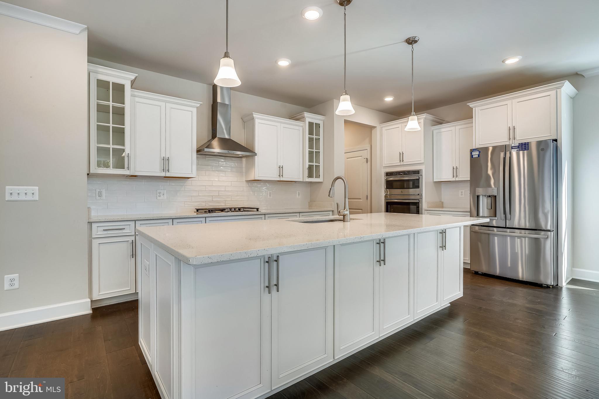 GILES OVERLOOK - Residential