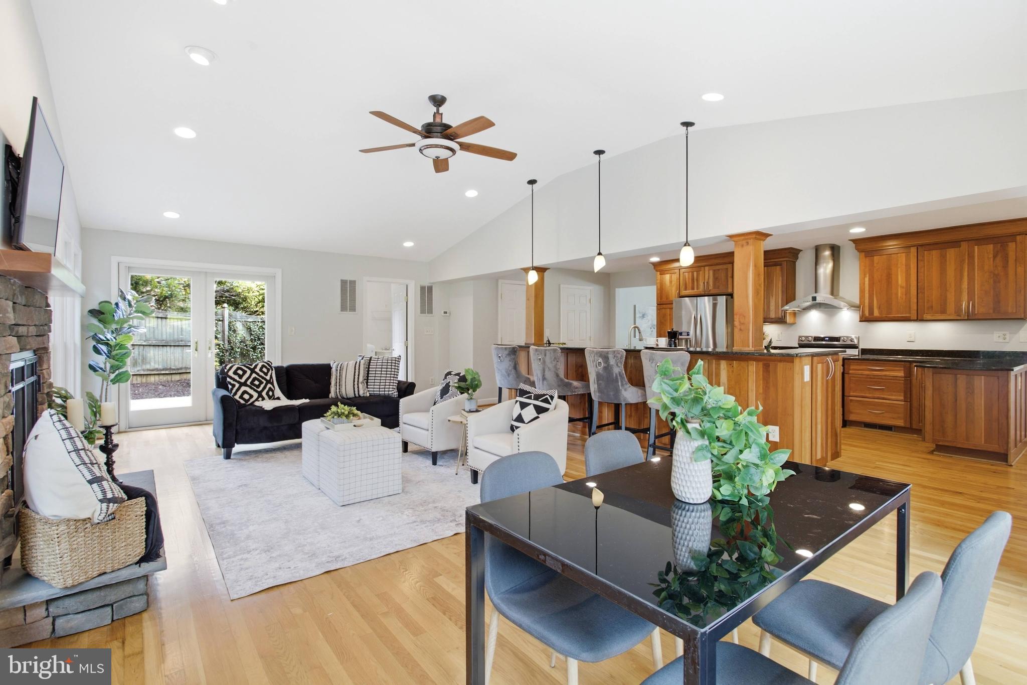 9521 JOMAR DRIVE