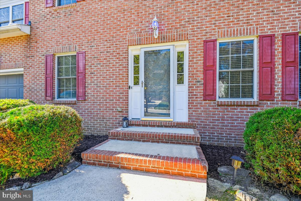 BROOK HILL MANOR - Residential