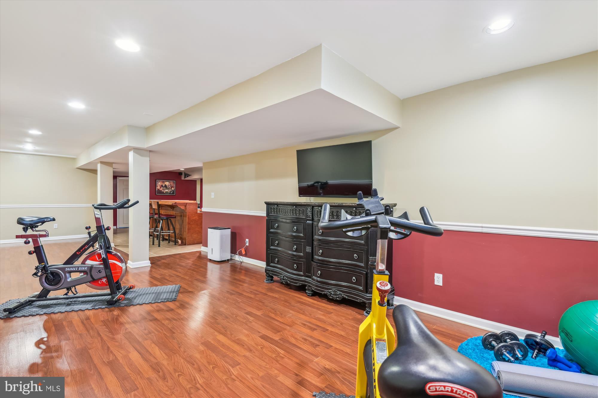 BROOK HILL MANOR - Residential