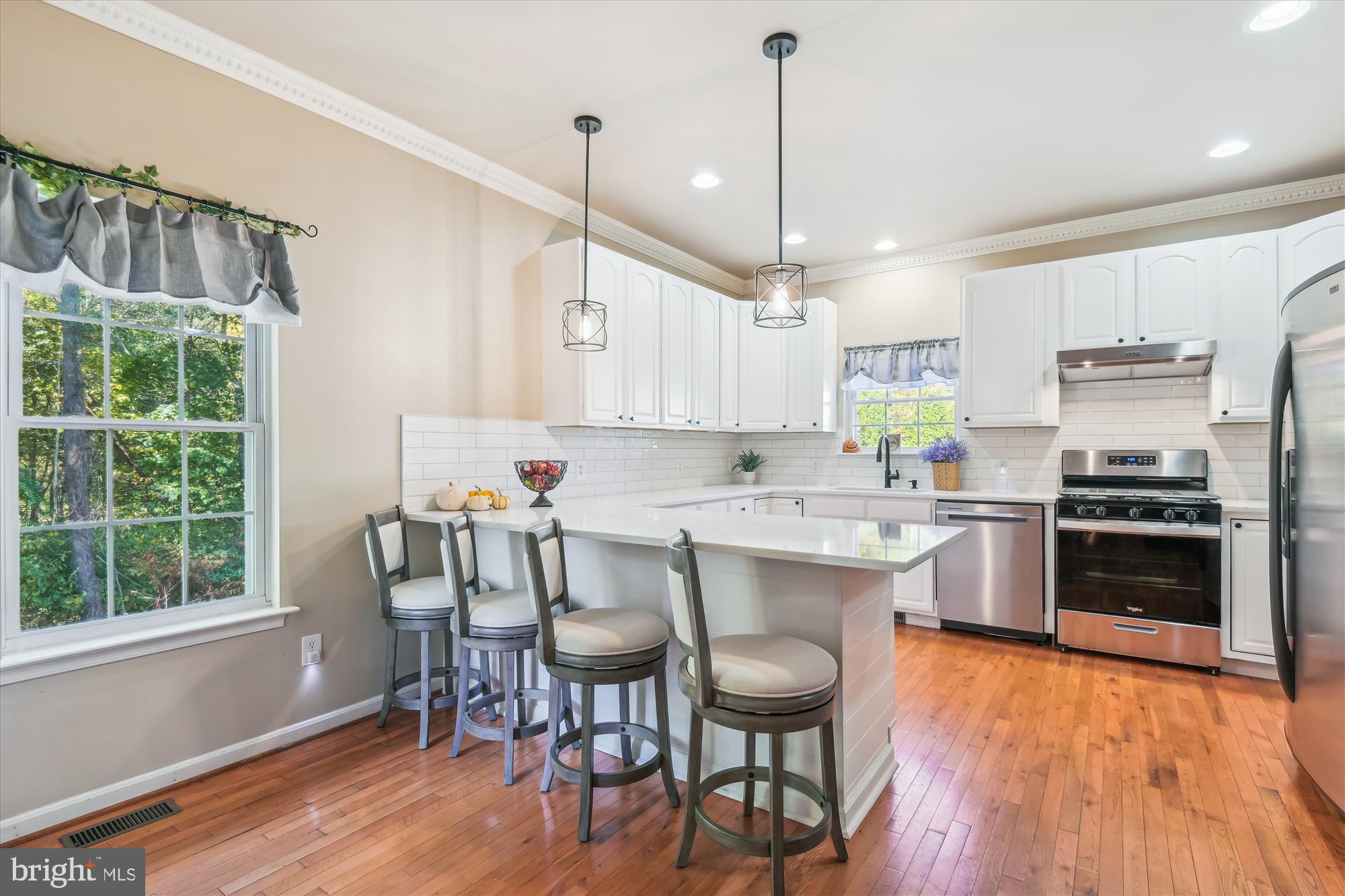 BROOK HILL MANOR - Residential