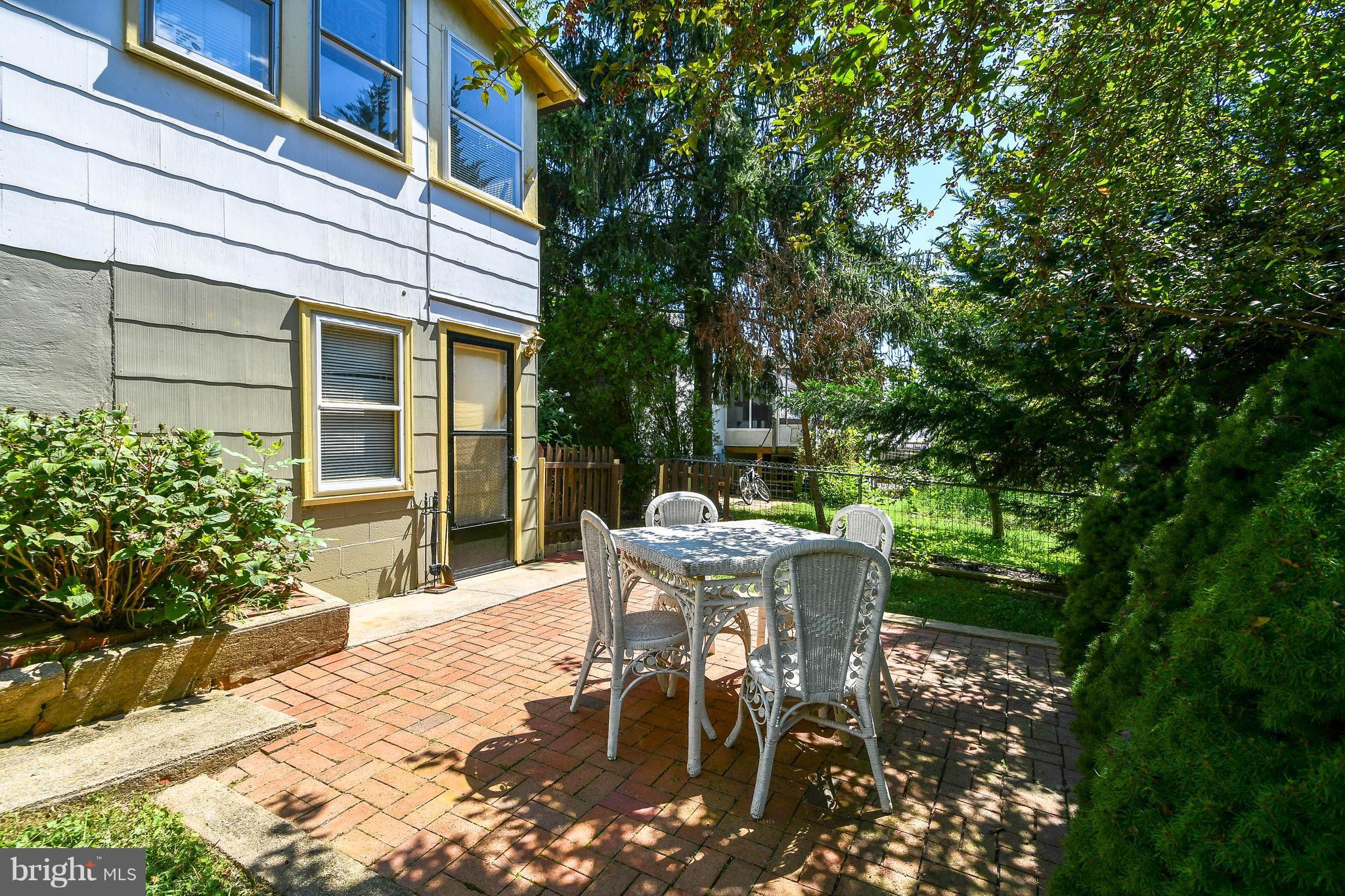 ELMWOOD - Residential