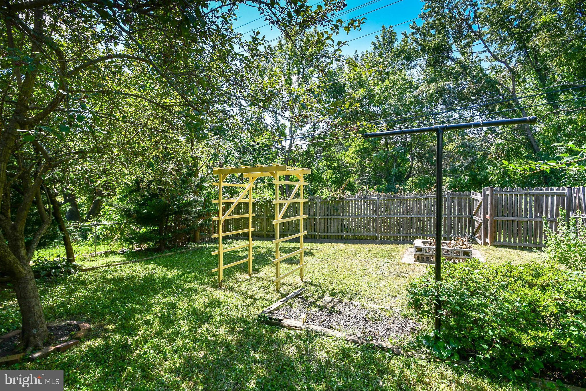 ELMWOOD - Residential