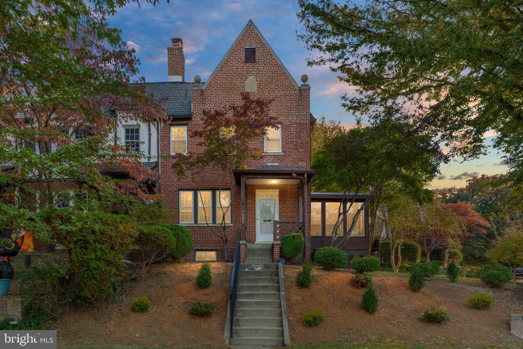 Photo of 1533 Foxhall Road NW, WASHINGTON, DC 20007 (MLS # DCDC2289742)