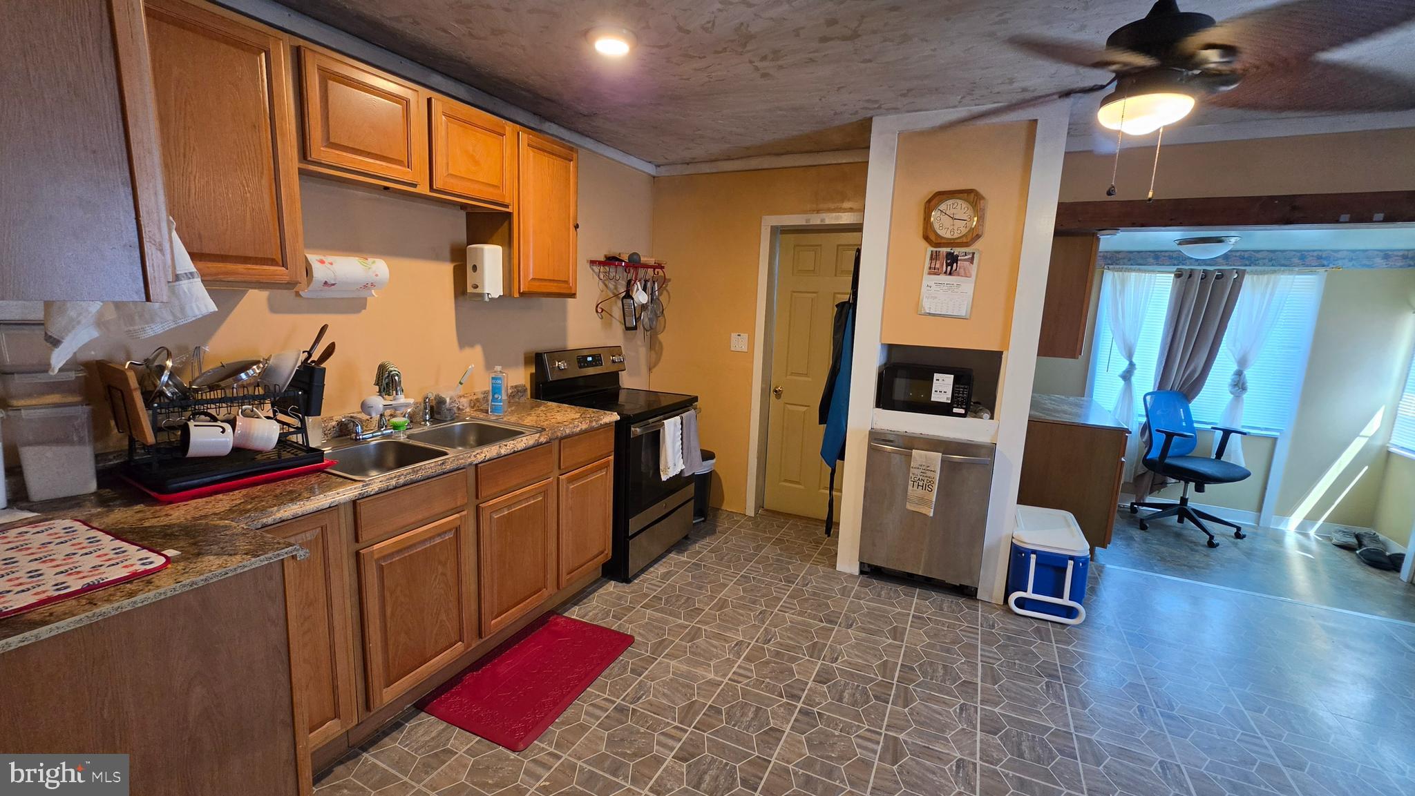141 N 4TH STREET