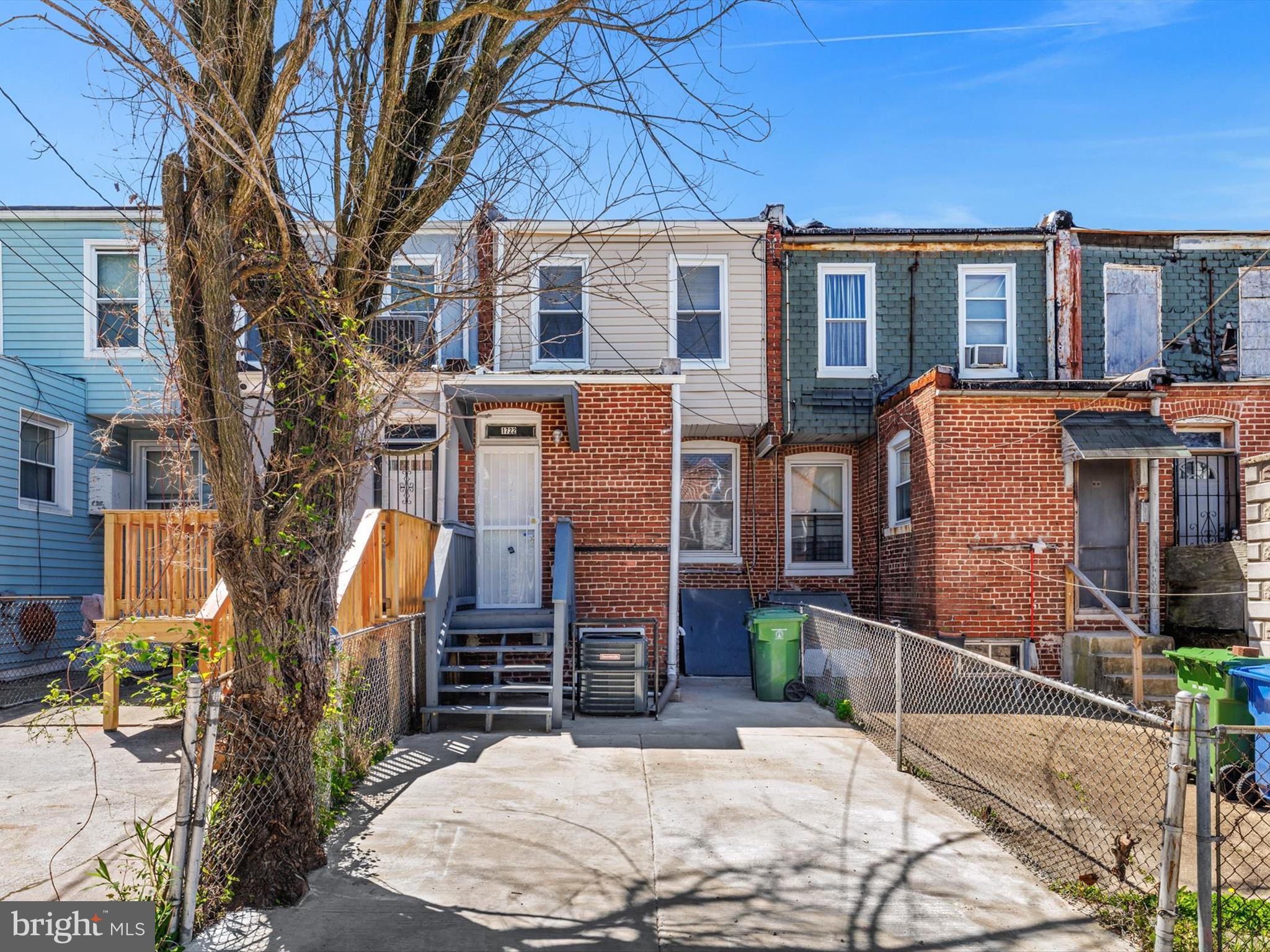 COLD SPRING NEWTOWN - Residential