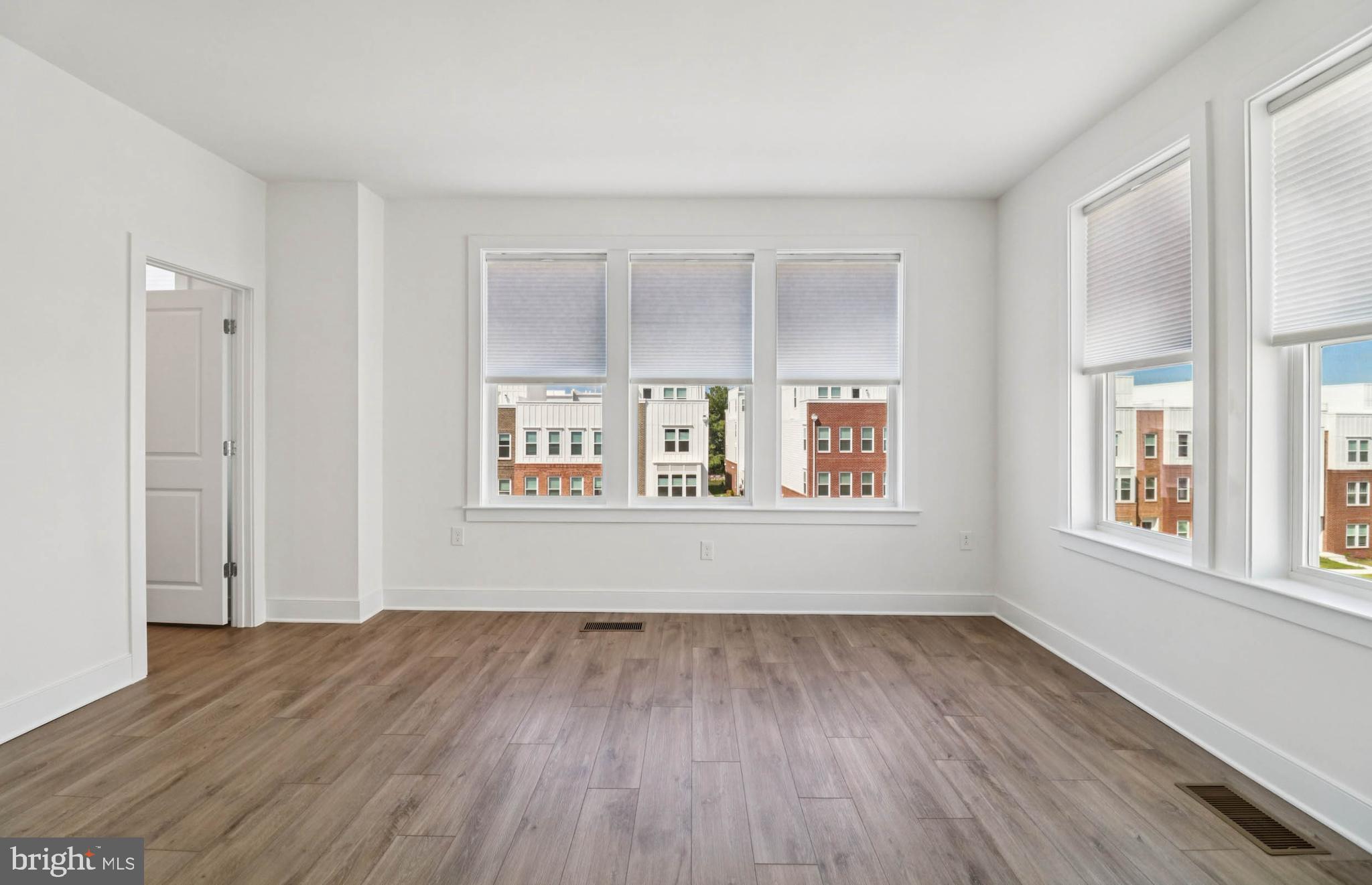 BELMONT OVERLOOK - Residential