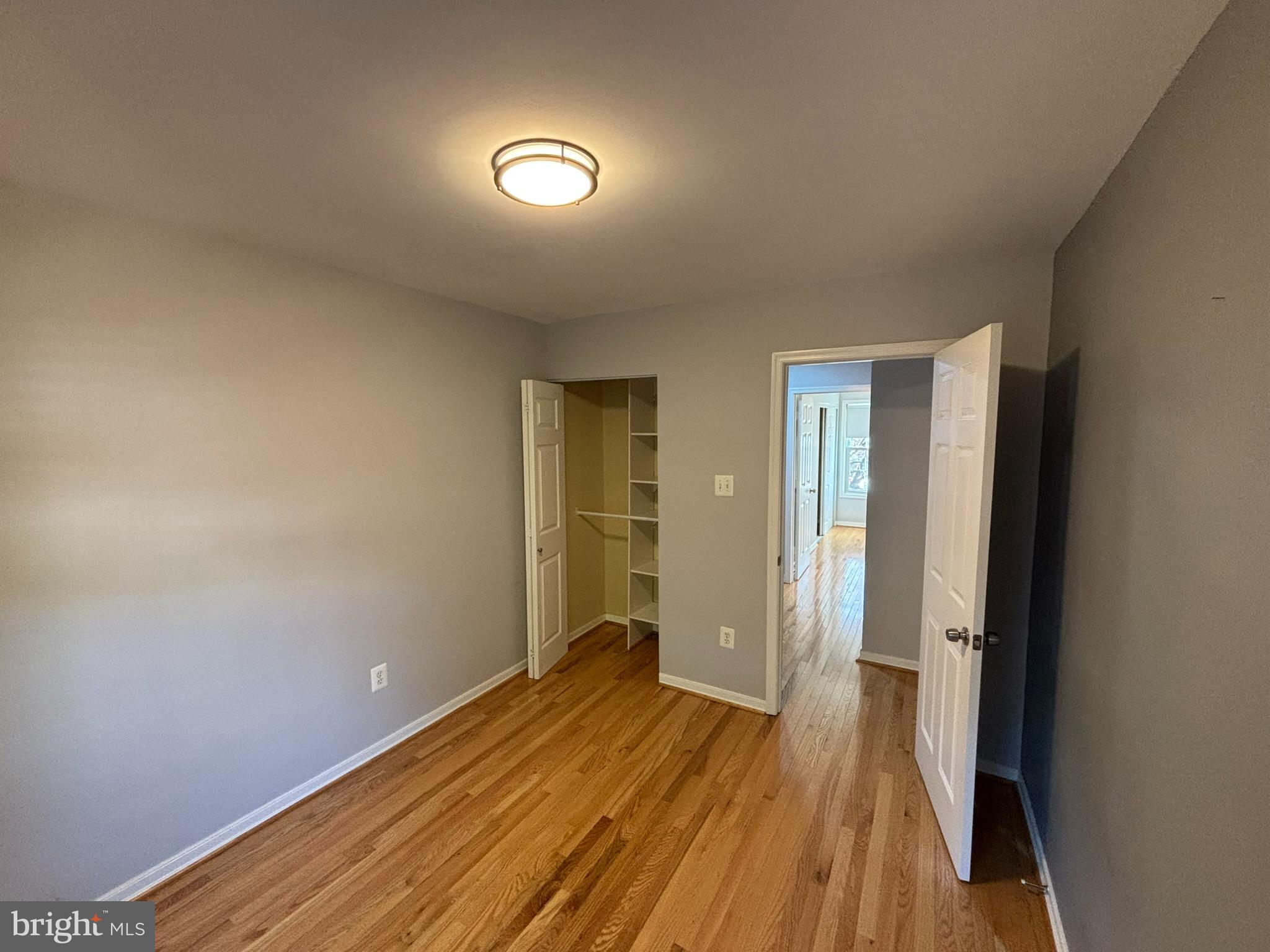 GUNNERS LAKE VILLAGE - Residential Lease