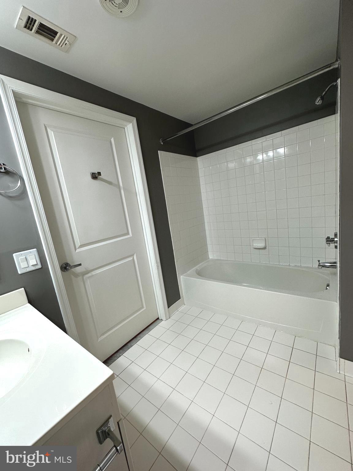 THE CRESCENT - Residential Lease