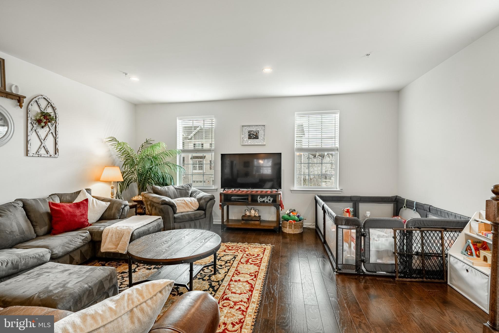 ENCLAVE AT RIDGEWOOD - Residential