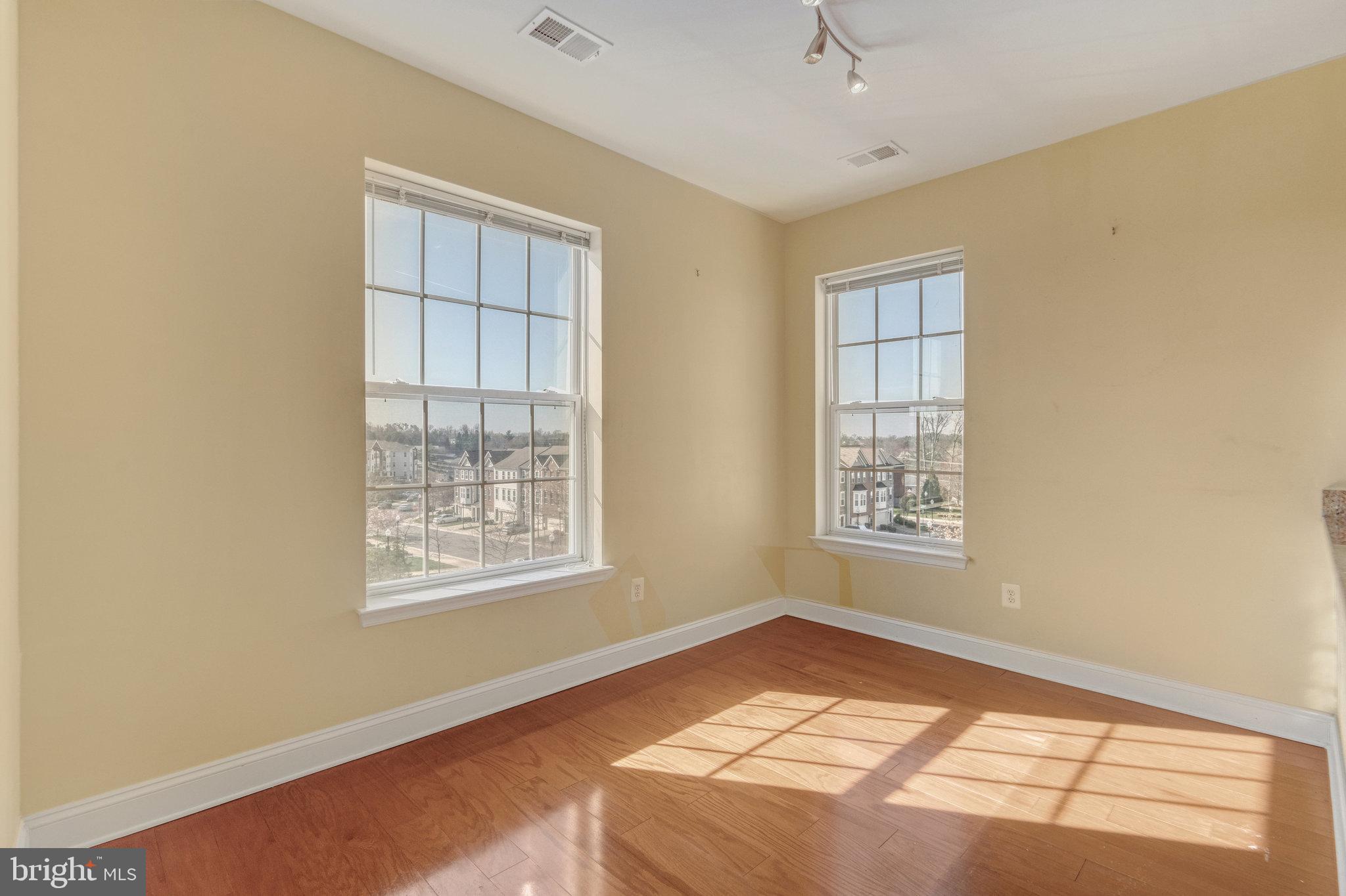 THE GATHERINGS - Residential