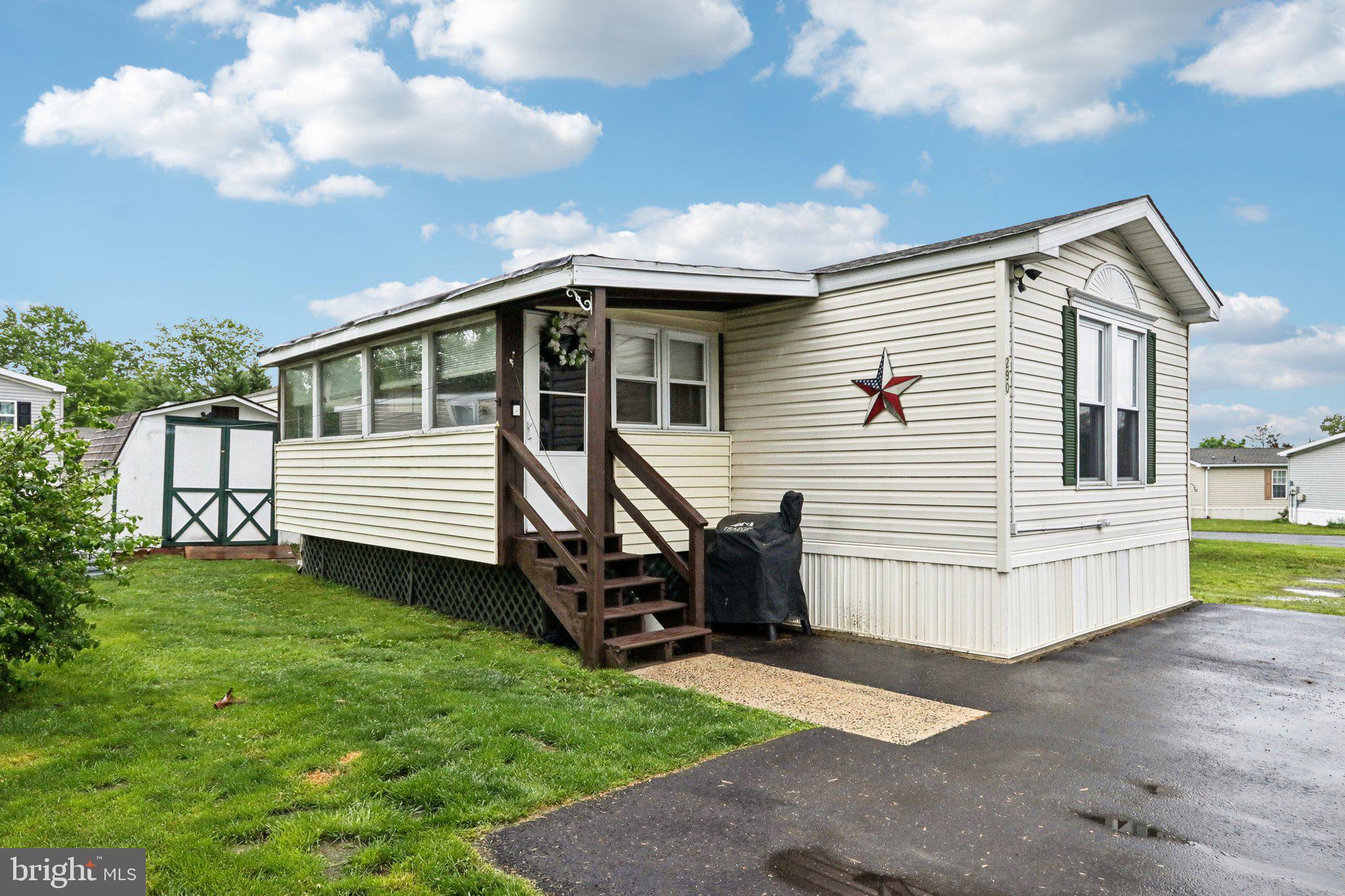 290 POPLAR DRIVE