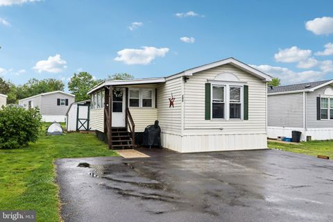 290 POPLAR DRIVE QUAKERTOWN PA 18951