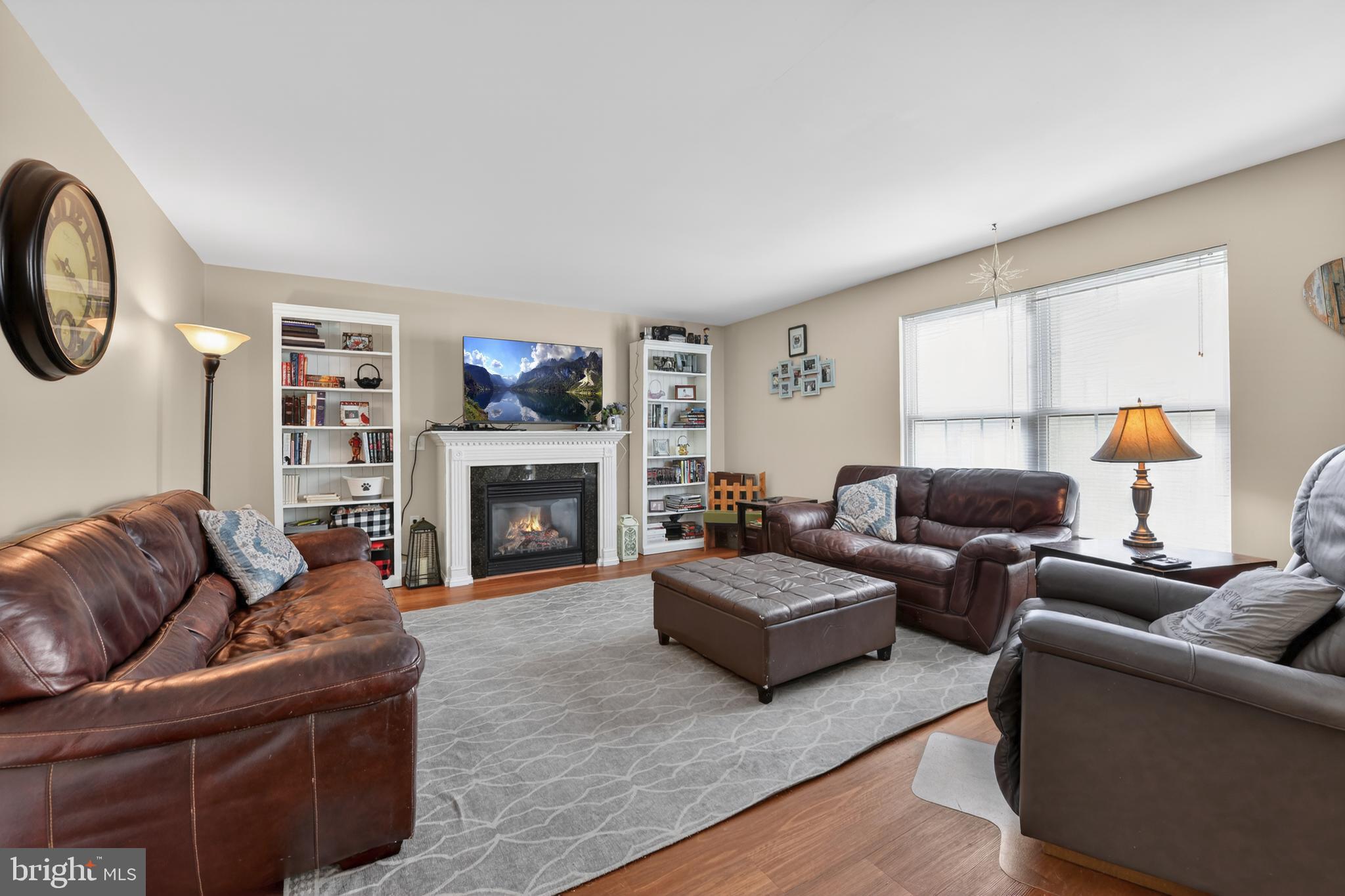 GOVERNORS POINTE - Residential