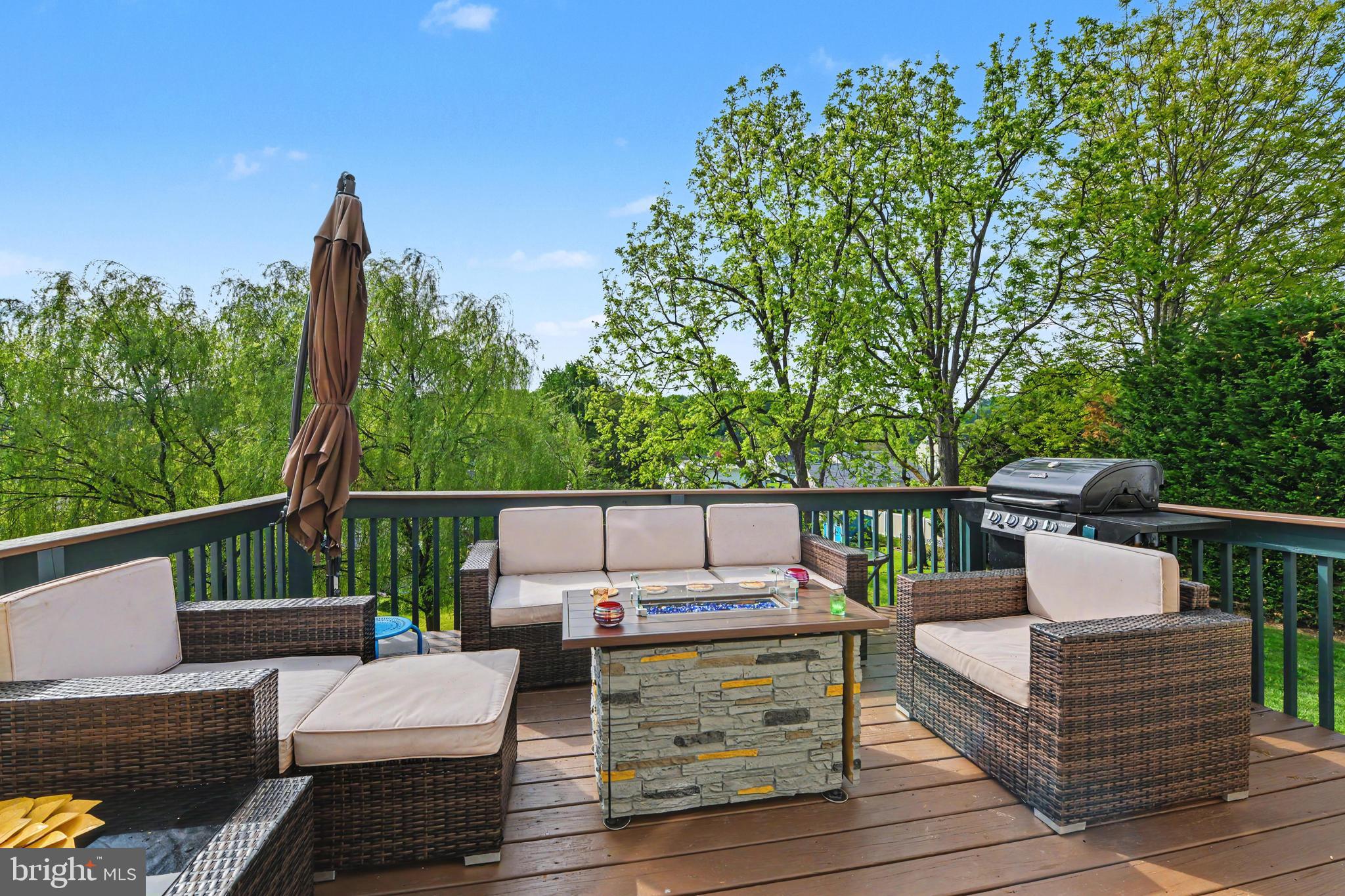 GOVERNORS POINTE - Residential