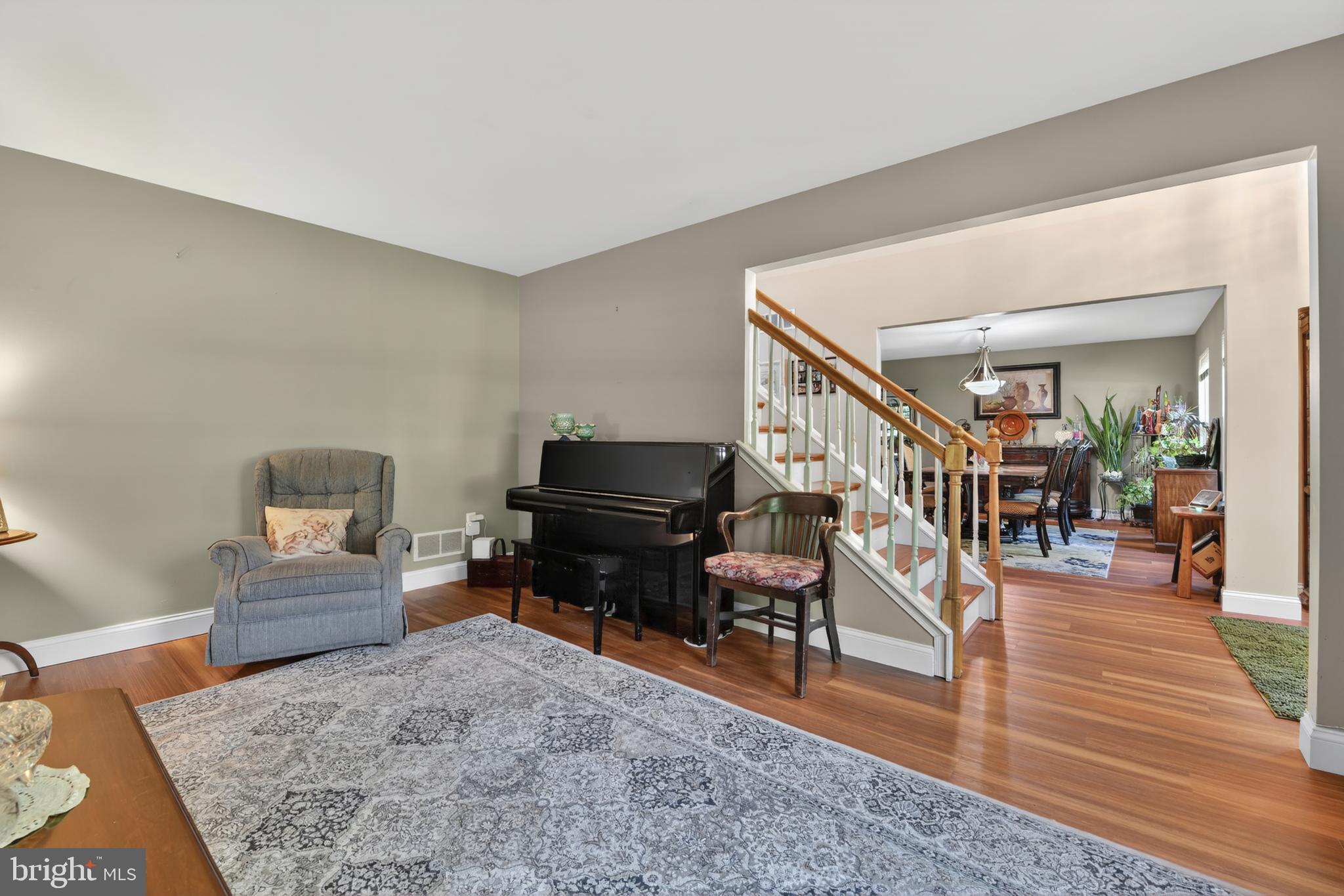 GOVERNORS POINTE - Residential