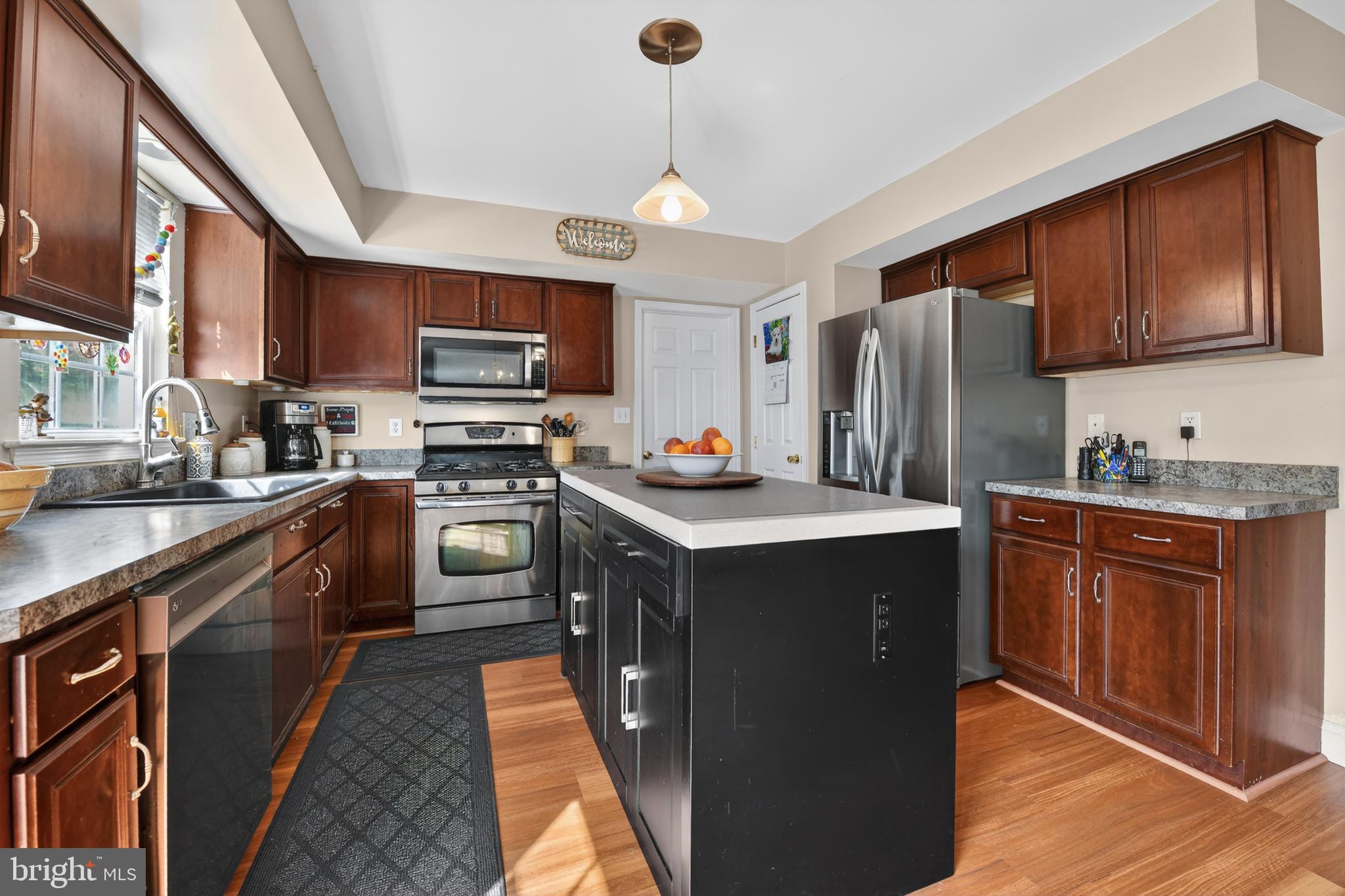 GOVERNORS POINTE - Residential