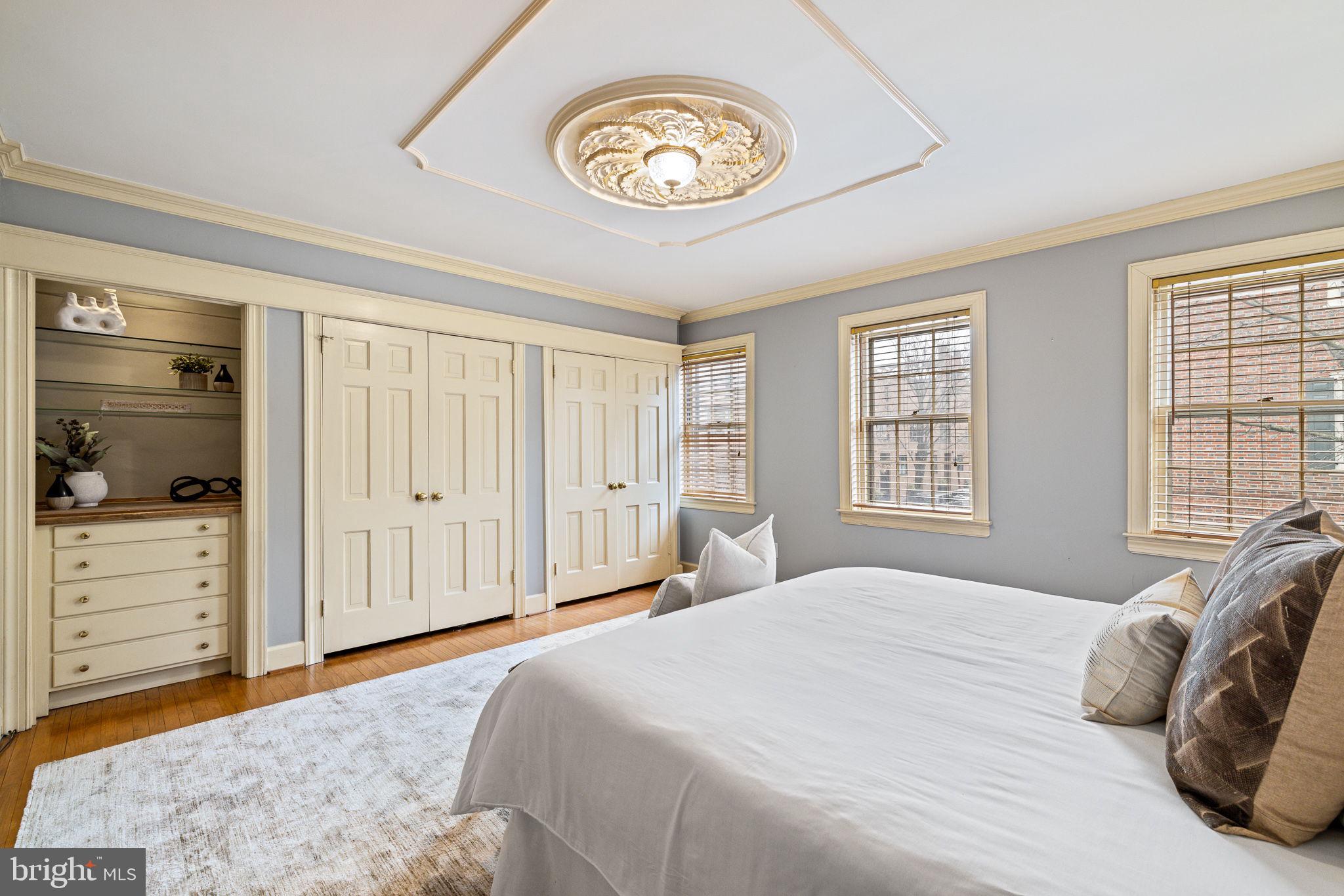 SOCIETY HILL - Residential