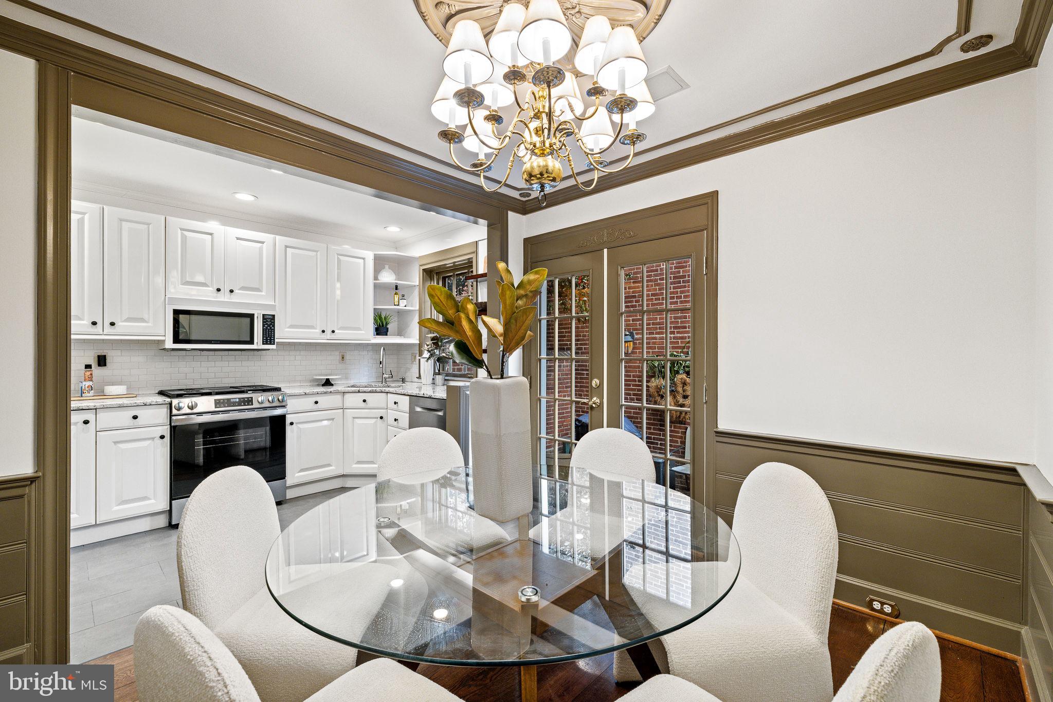 SOCIETY HILL - Residential