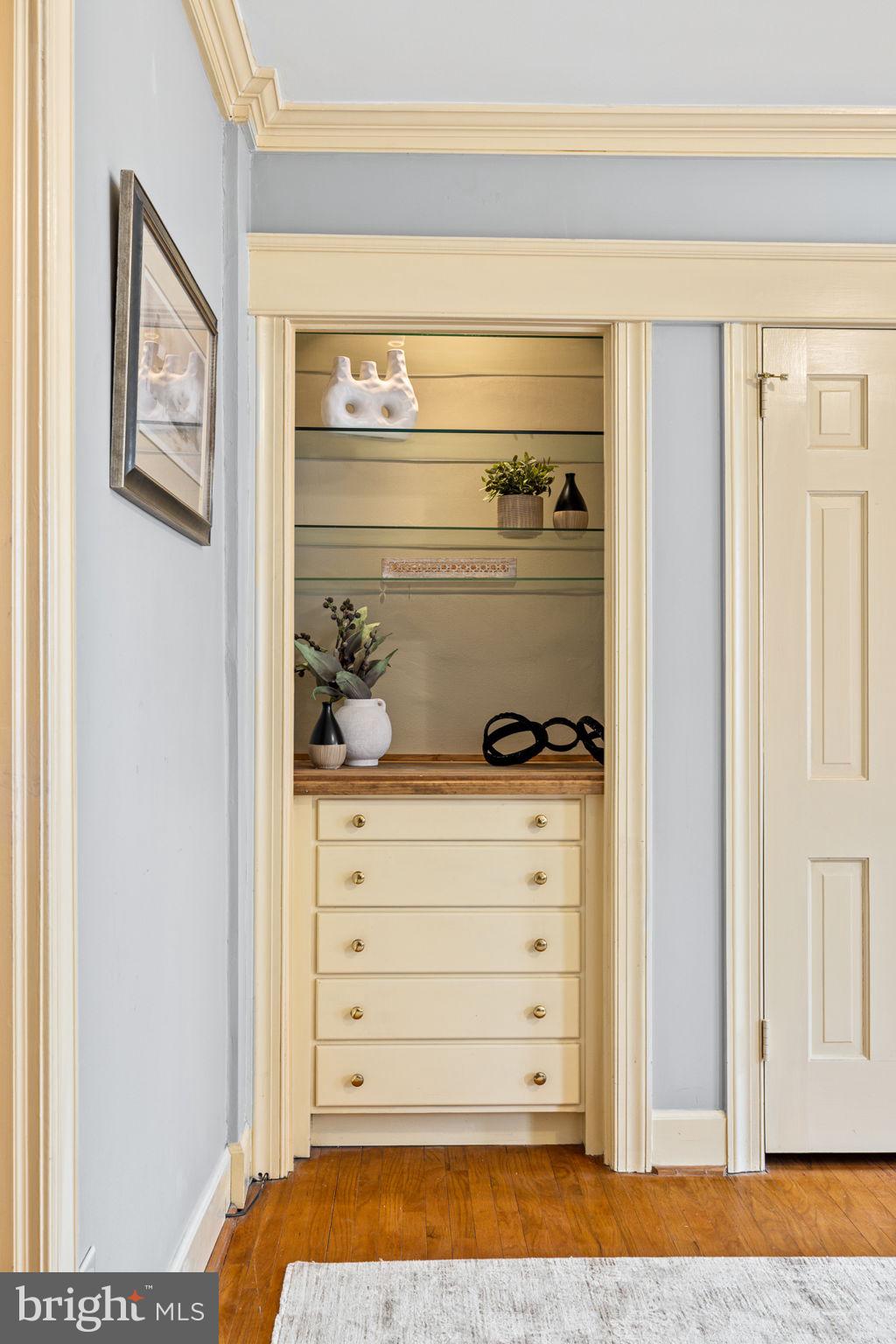 SOCIETY HILL - Residential