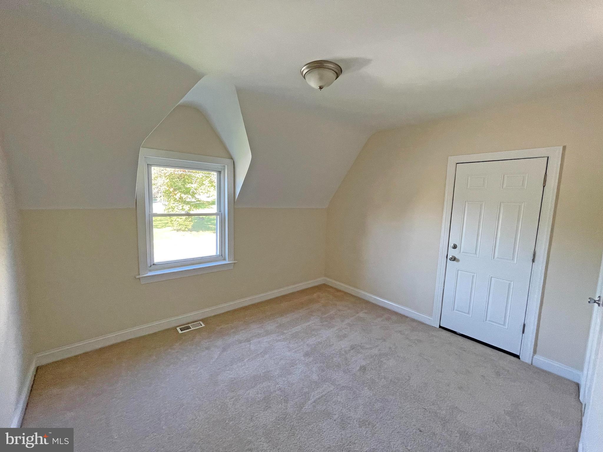 EAST ARLINGTON - Residential