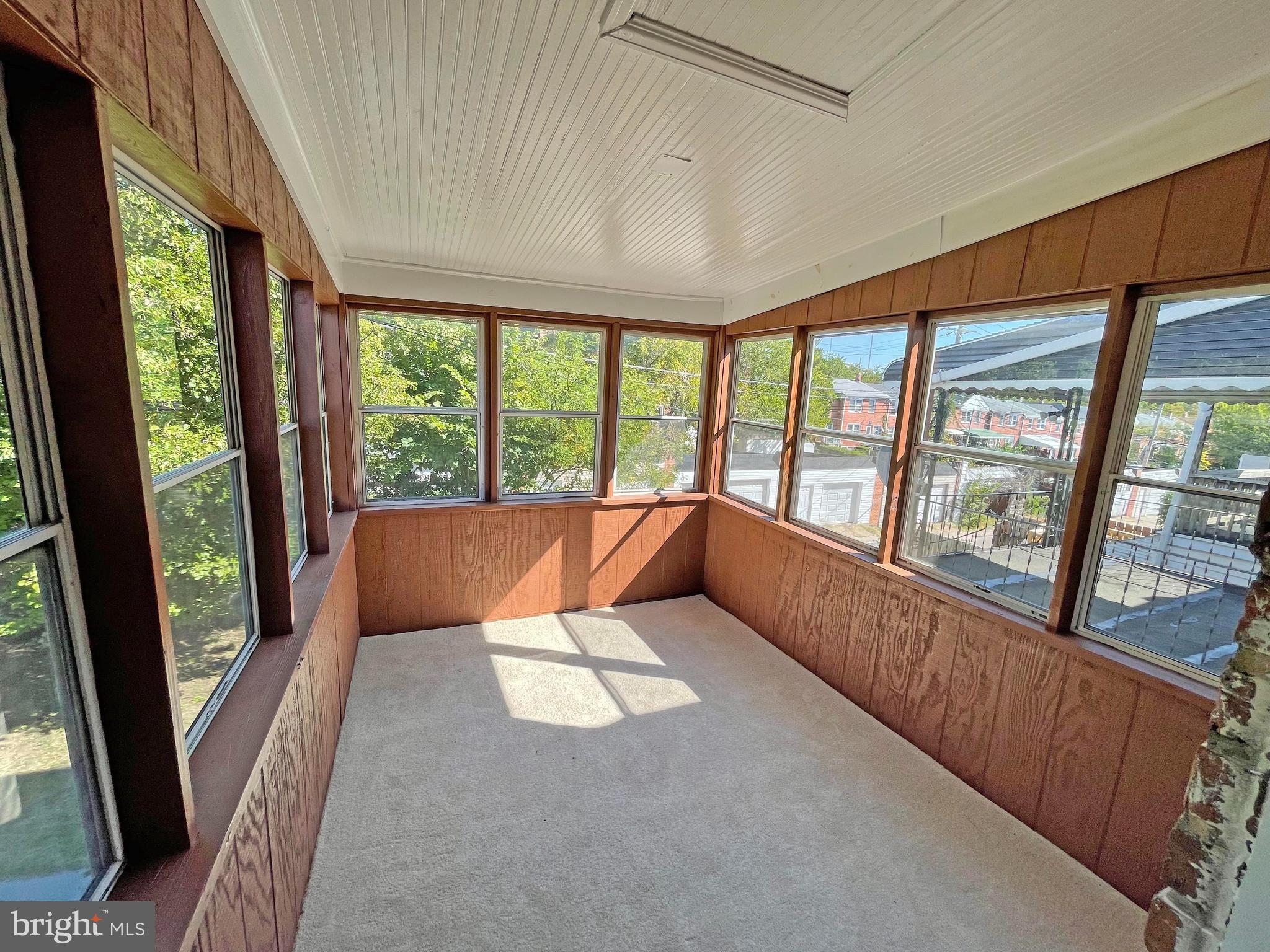 EAST ARLINGTON - Residential