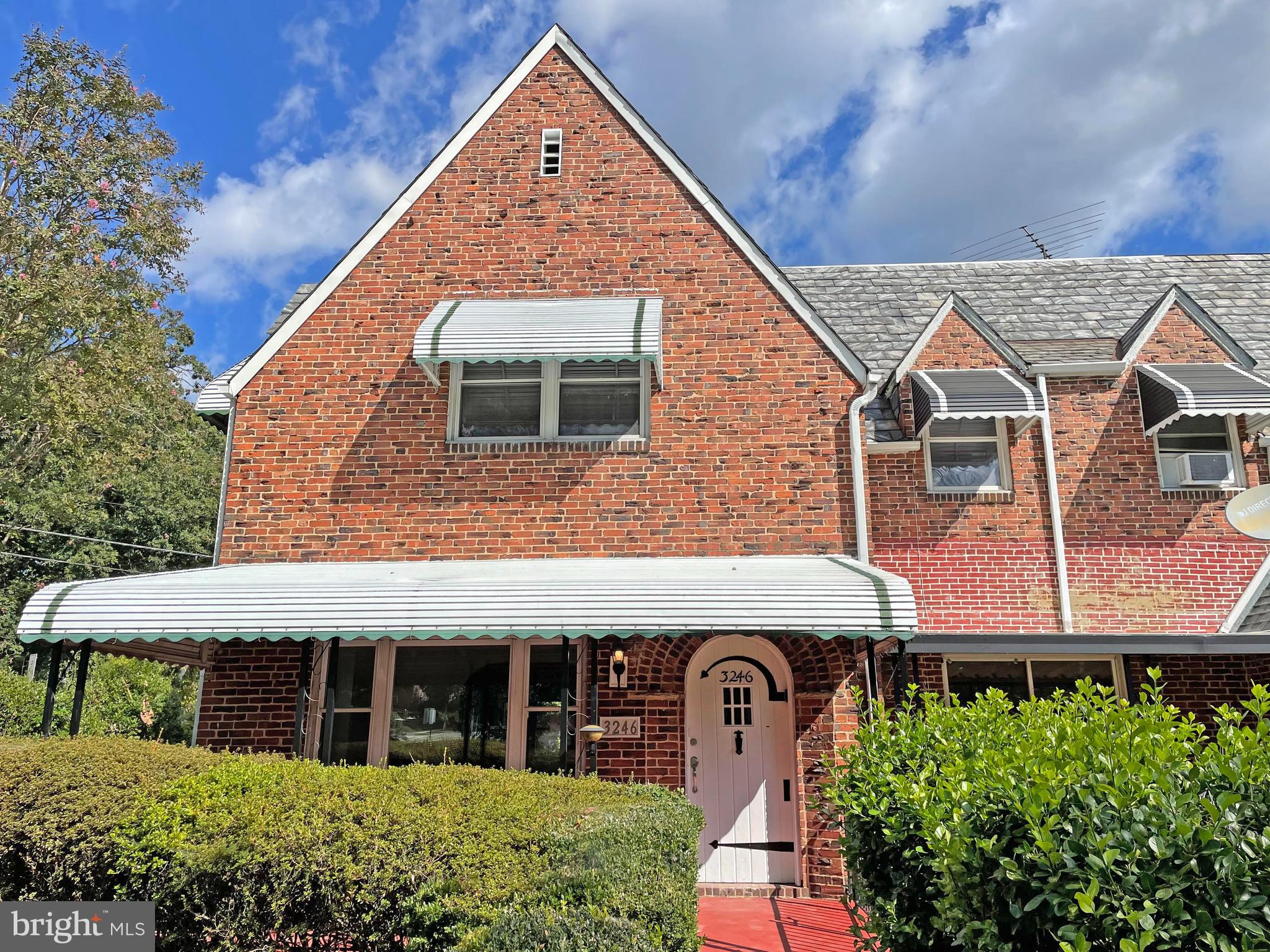 EAST ARLINGTON - Residential