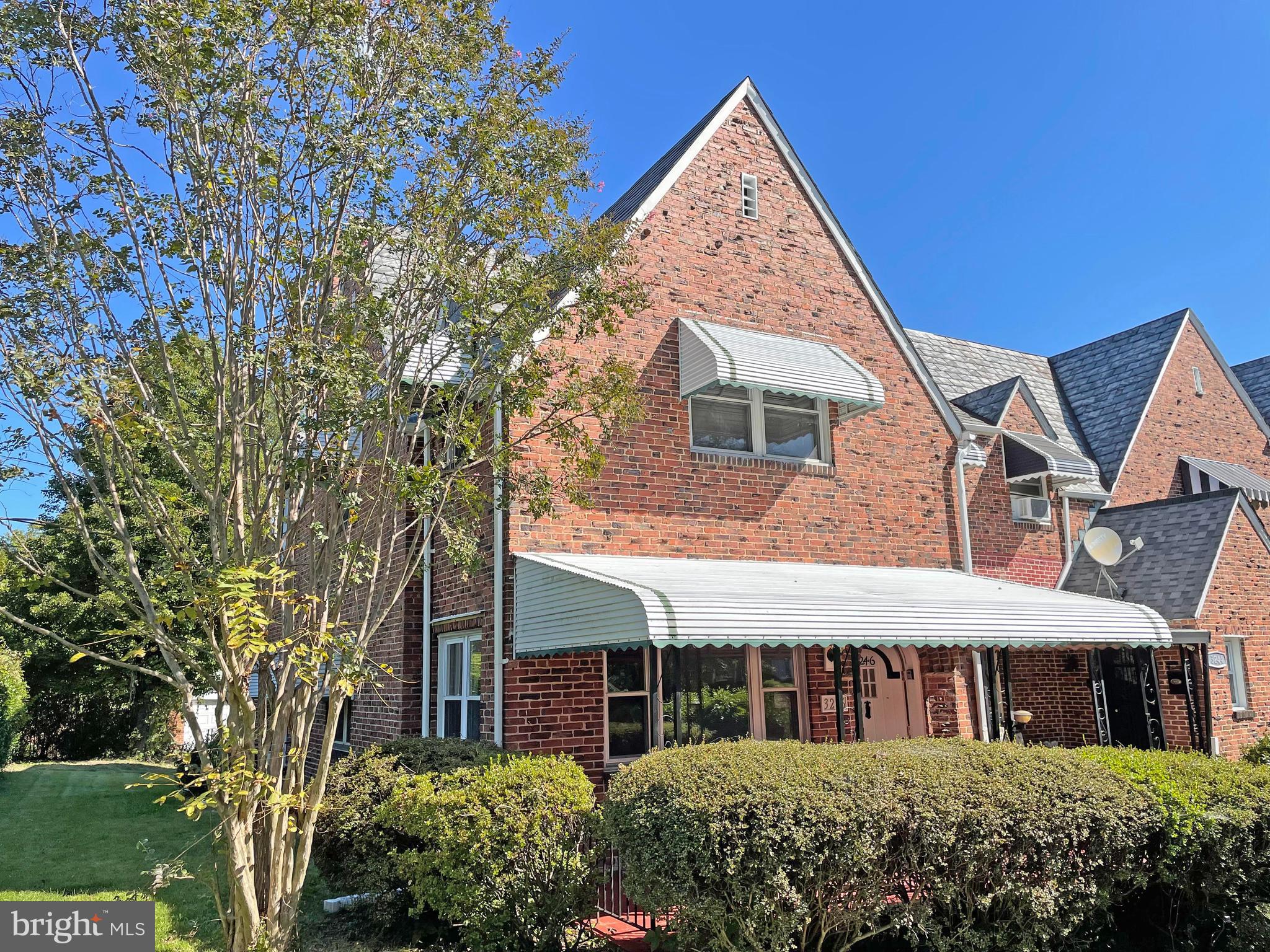 EAST ARLINGTON - Residential