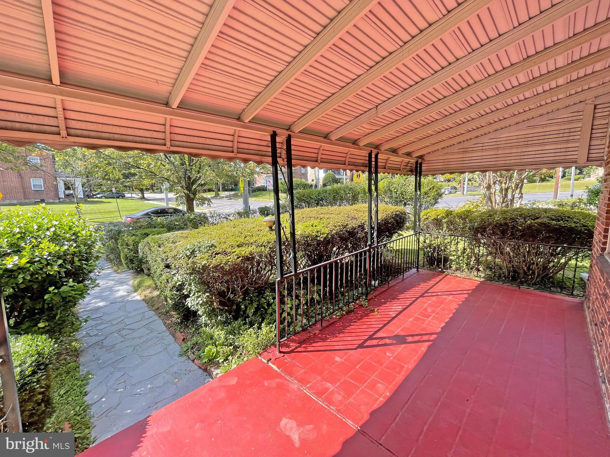 EAST ARLINGTON - Residential