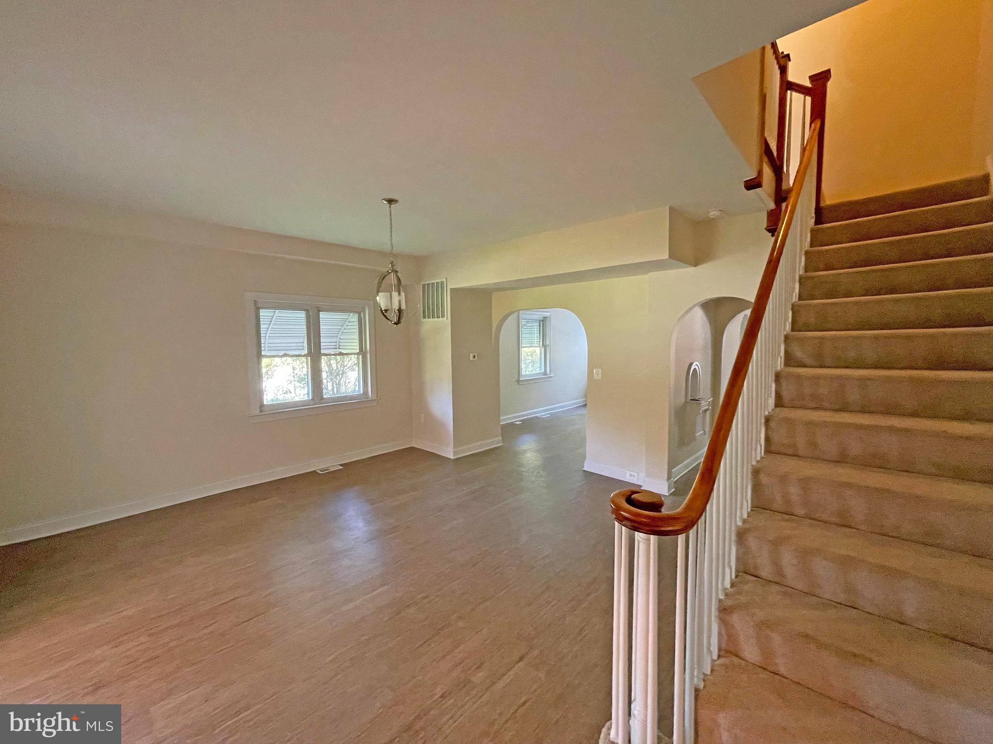 EAST ARLINGTON - Residential