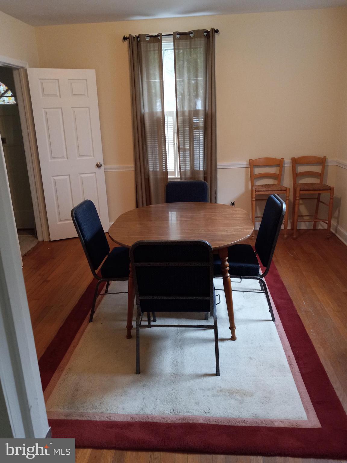 ADDISON HEIGHTS - Residential Lease