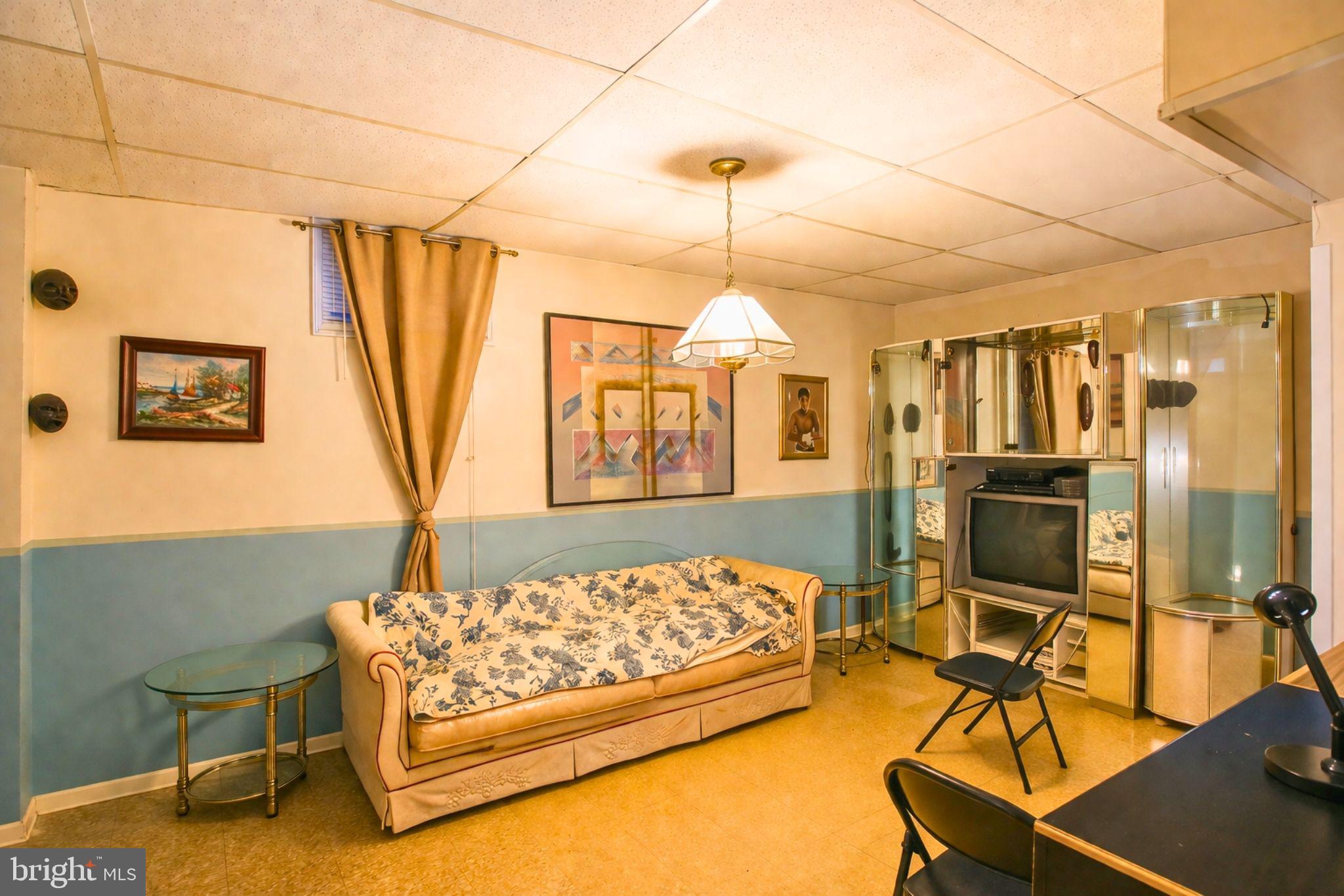 HILLCREST HEIGHTS - Residential