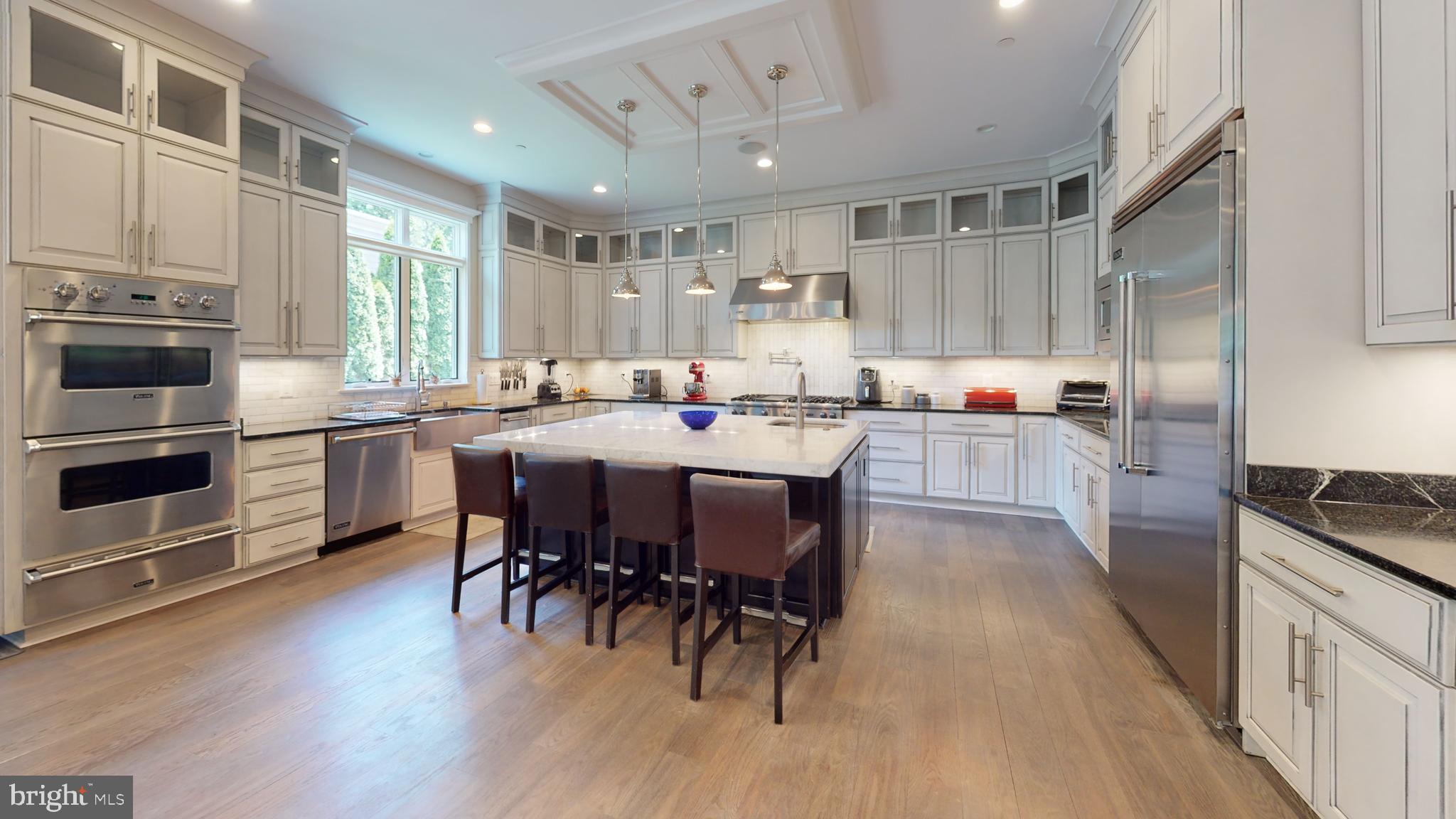 BRADLEY HILLS - Residential