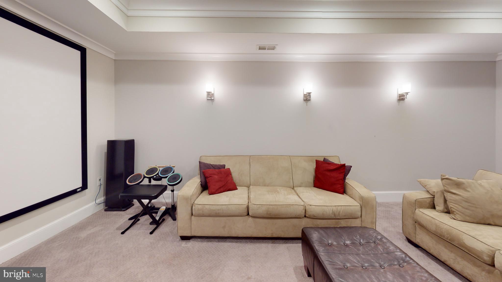 BRADLEY HILLS - Residential