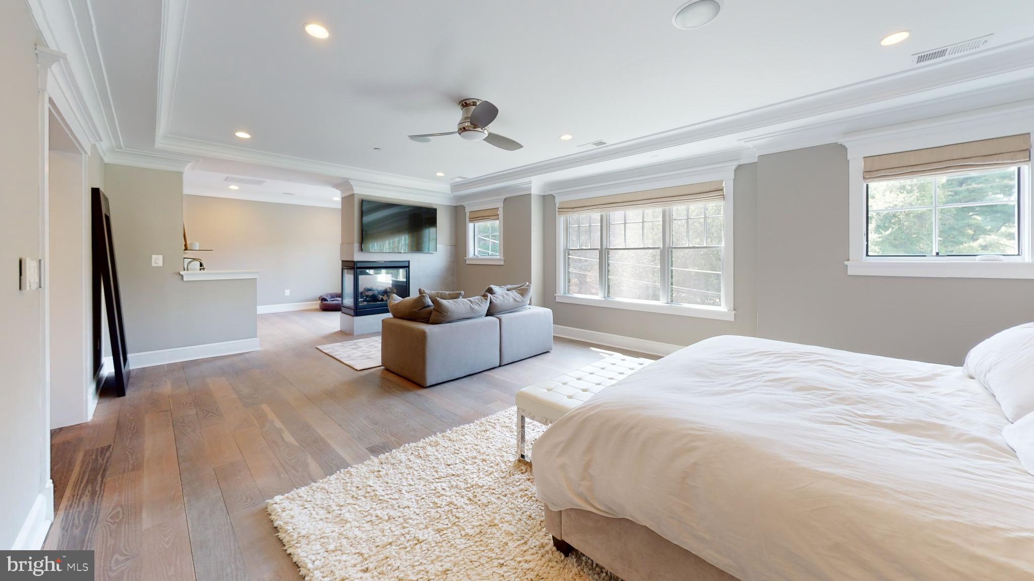 BRADLEY HILLS - Residential