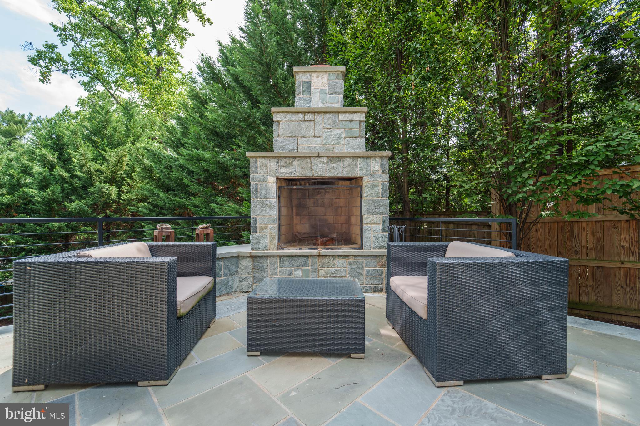 BRADLEY HILLS - Residential