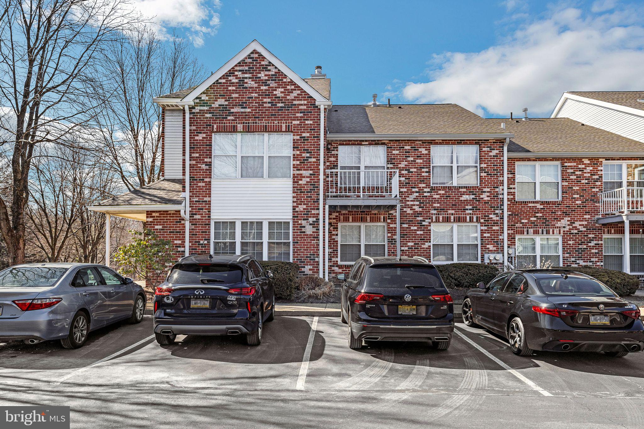 VALLEY GLEN - Residential