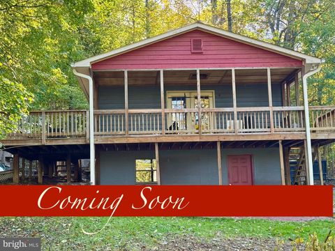 138 PARKSIDE ROAD LINDEN VA 22642