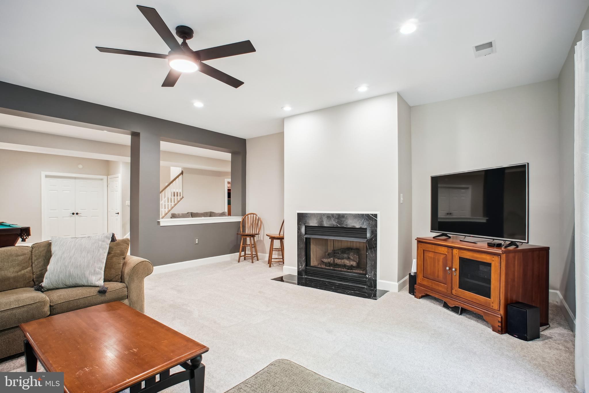 RIVER CREEK - Residential