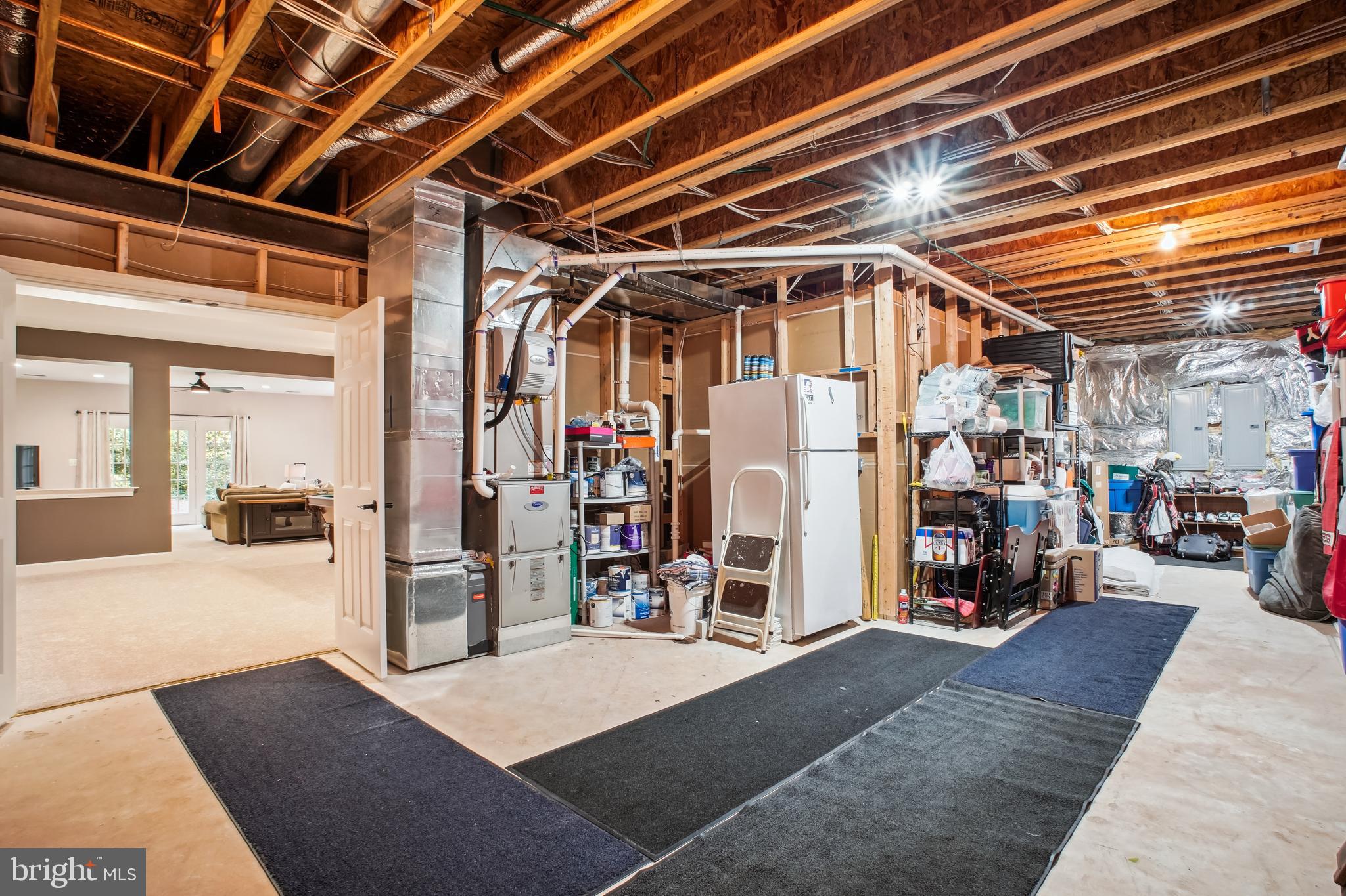 RIVER CREEK - Residential