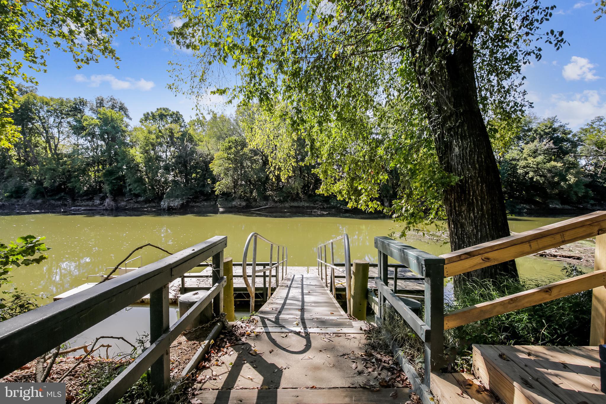 RIVER CREEK - Residential