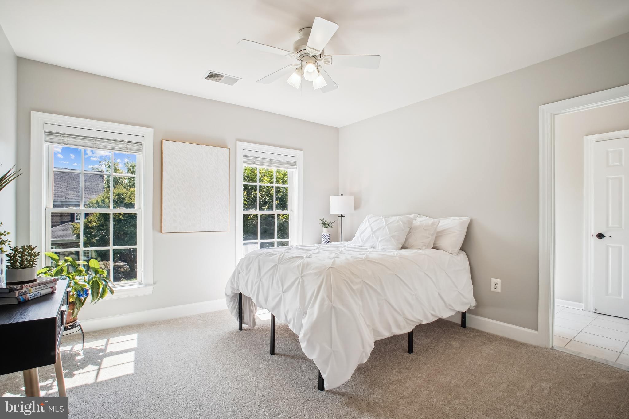 RIVER CREEK - Residential