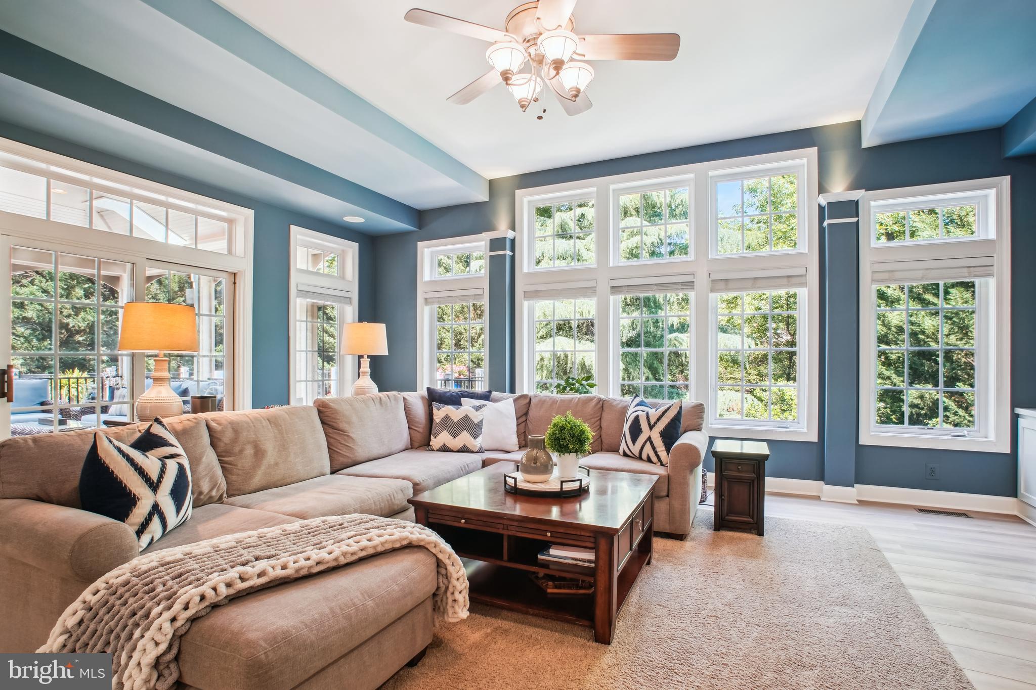 RIVER CREEK - Residential